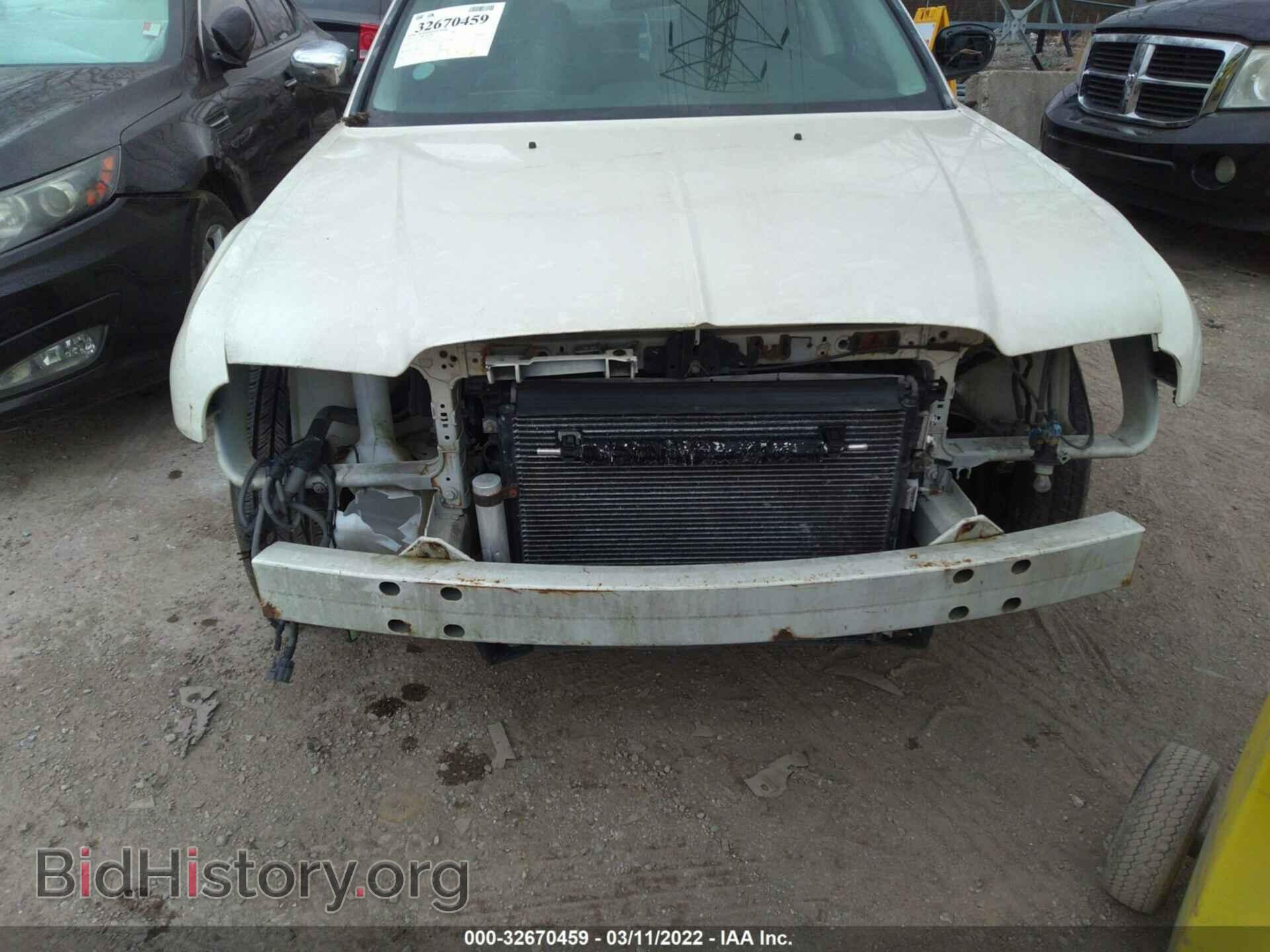 2010 CHRYSLER 300 - VIN: 2C3CA5CV6AH195893 - Фото 6