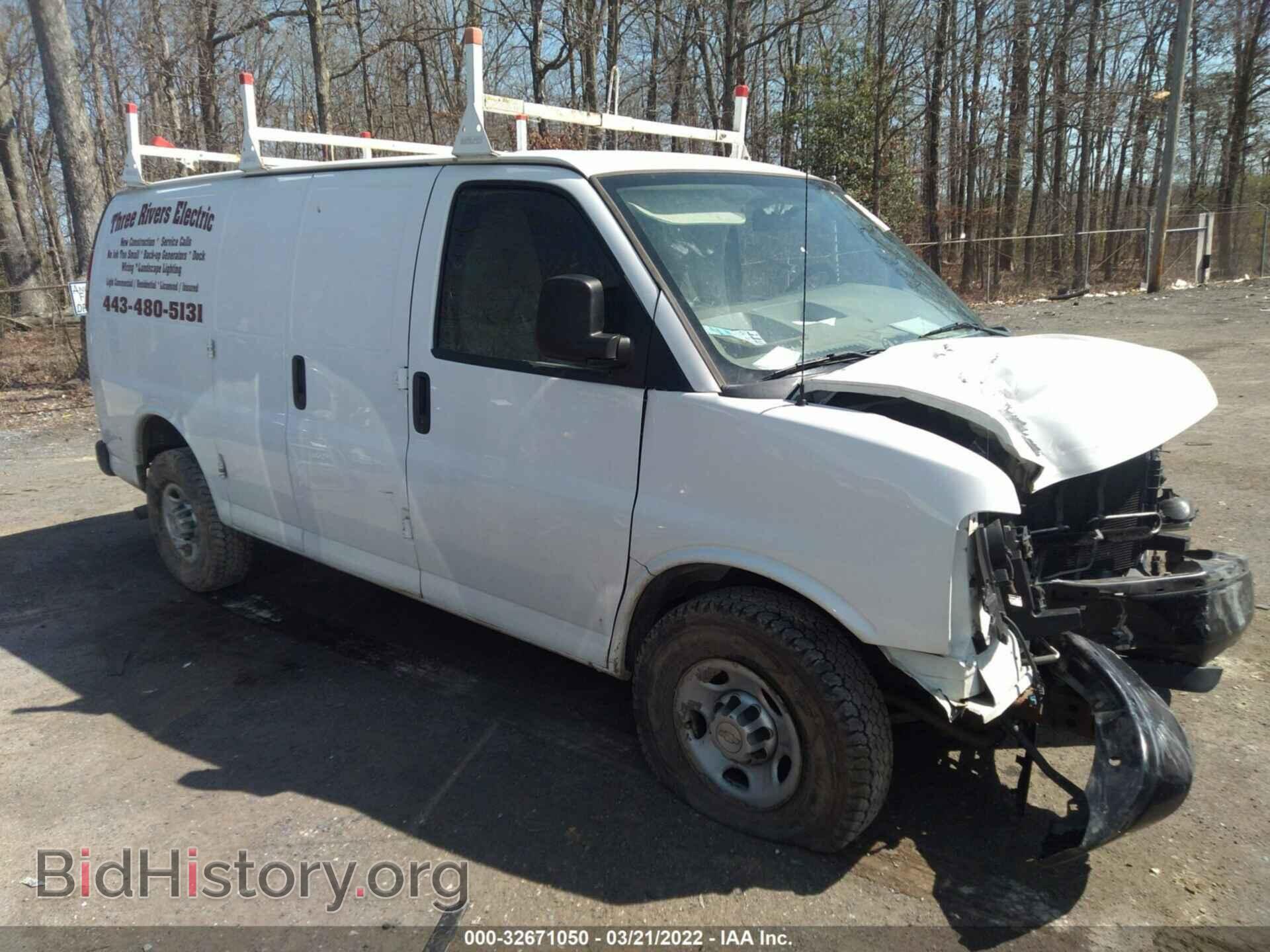 Photo 1GCWGFCA7D1157165 - CHEVROLET EXPRESS CARGO VAN 2013