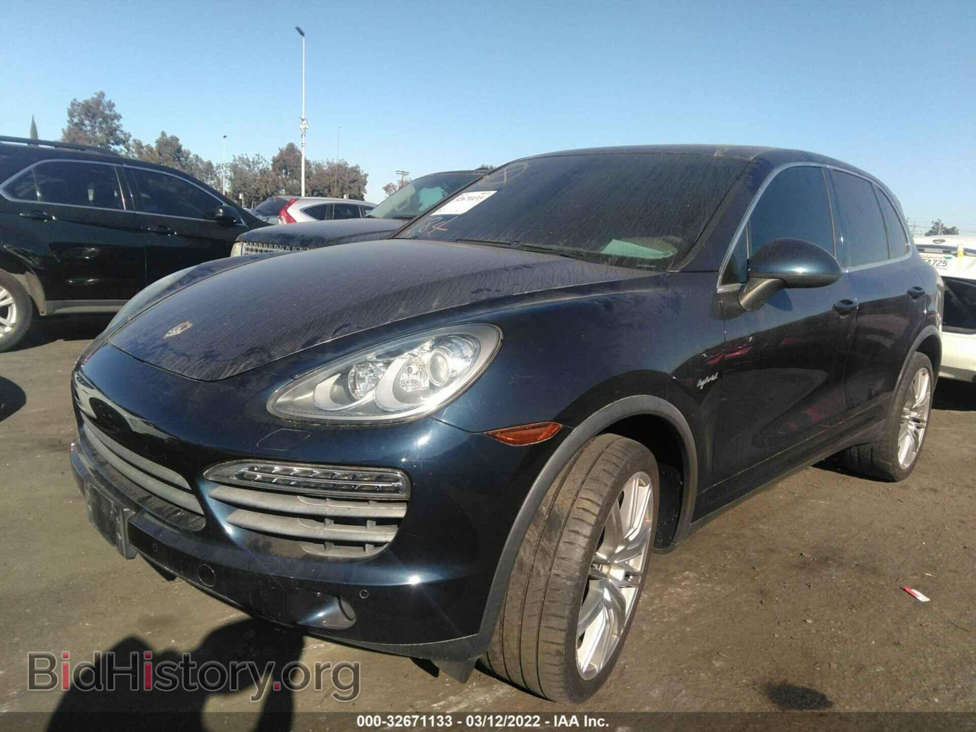 2011 PORSCHE CAYENNE - VIN: WP1AE2A25BLA92921 - Фото 2
