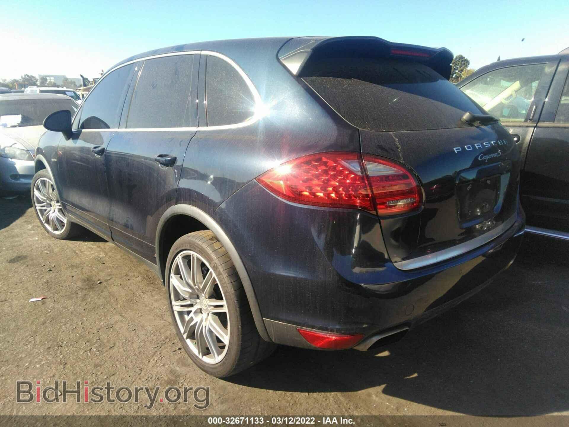 2011 PORSCHE CAYENNE - VIN: WP1AE2A25BLA92921 - Фото 3