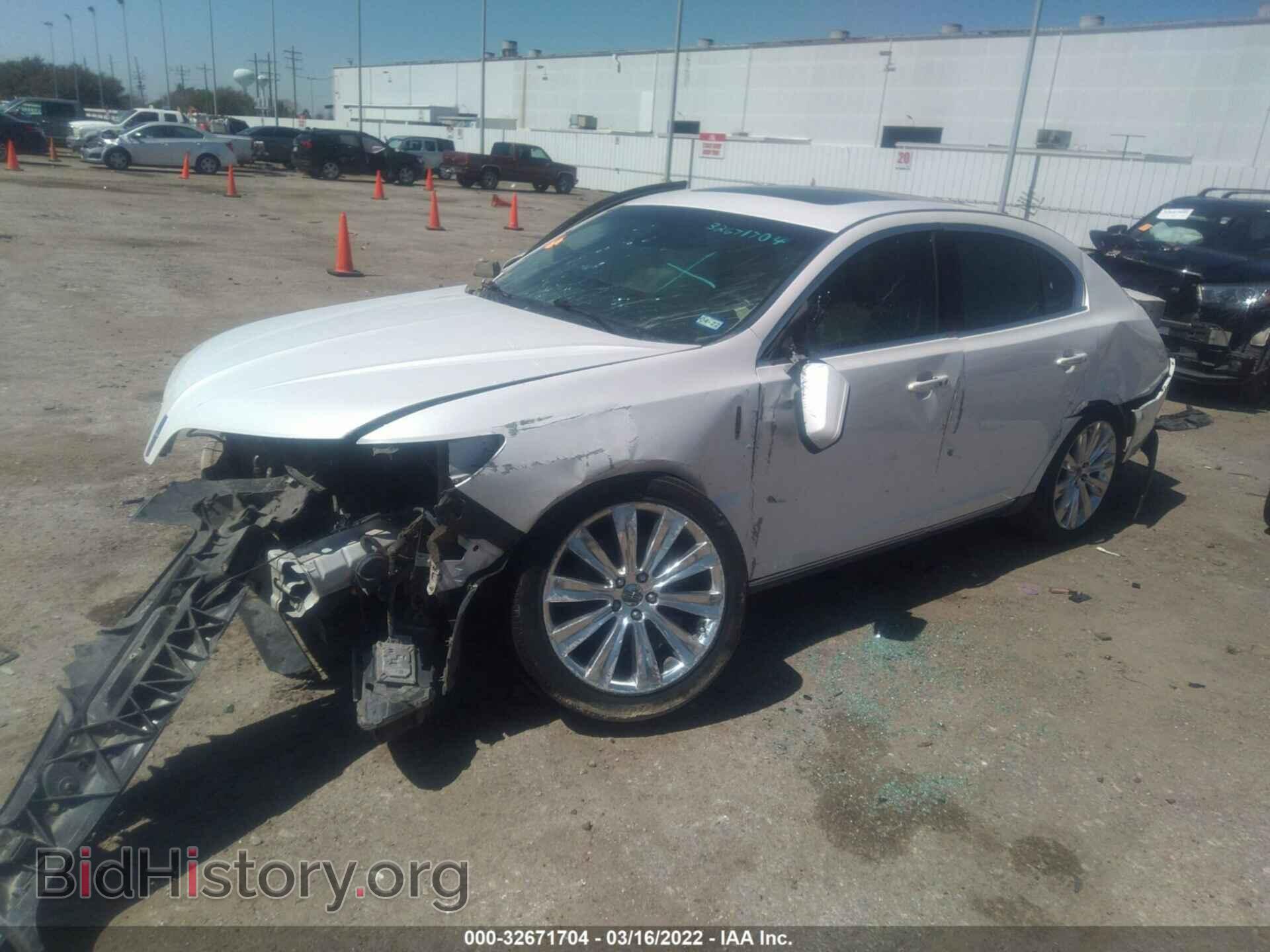2013 LINCOLN MKS - VIN: 1LNHL9FT1DG605055 - Photo 2