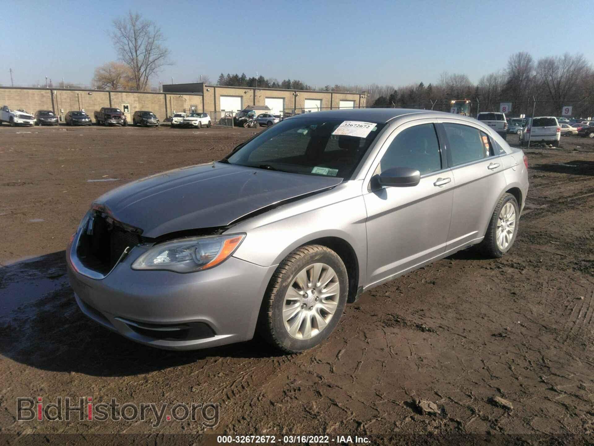 2013 CHRYSLER 200 - VIN: 1C3CCBAG3DN767785 - Photo 2