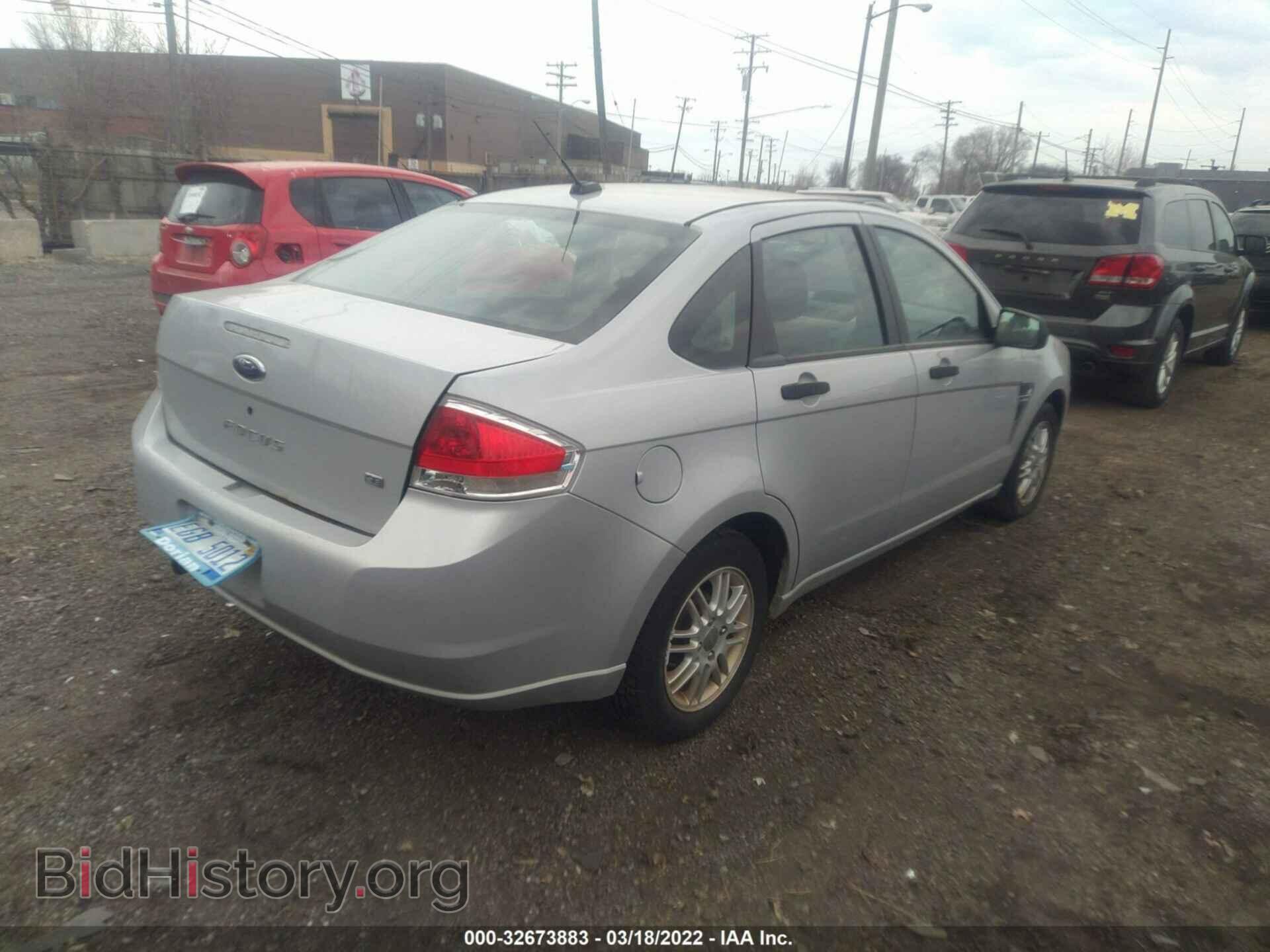 2008 FORD FOCUS - VIN: 1FAHP35N38W225533 - Photo 4