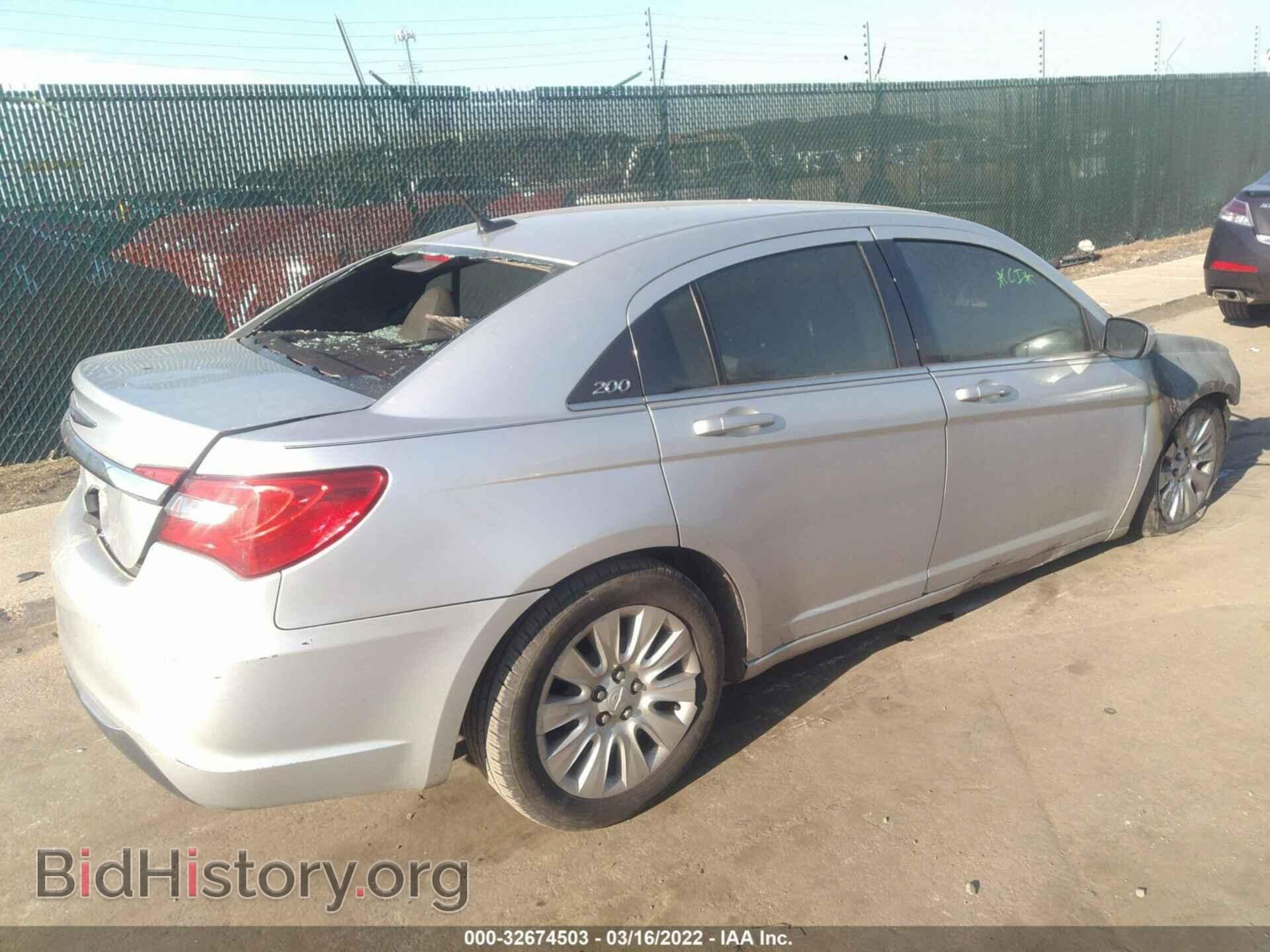 2012 CHRYSLER 200 - VIN: 1C3CCBAB4CN100856 - Фото 4