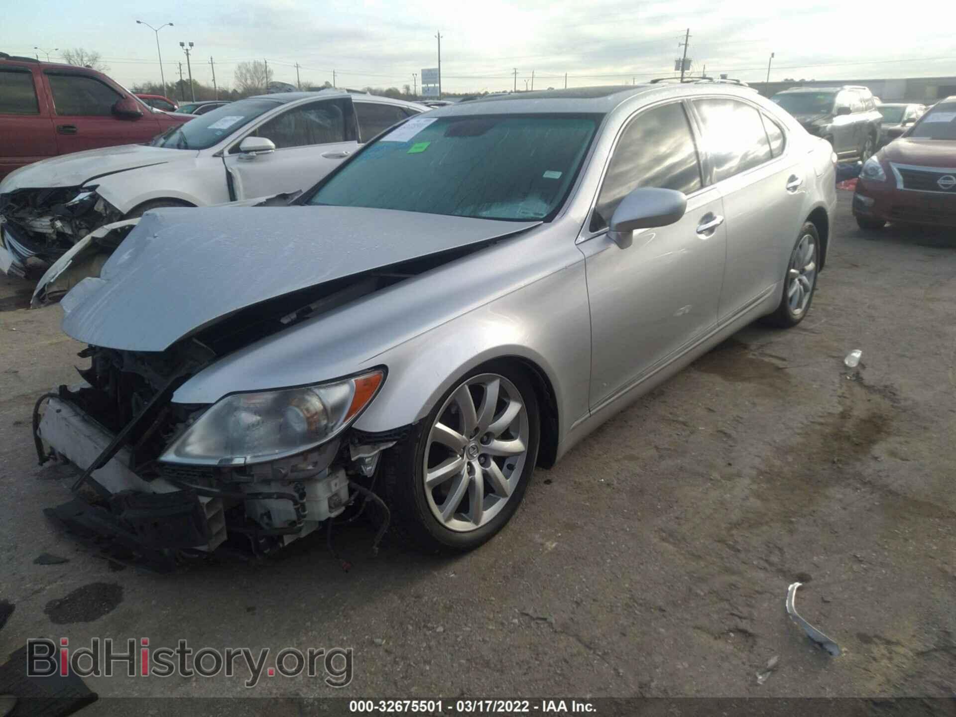 2007 LEXUS LS 460 - VIN: JTHGL46F575003867 - Photo 2