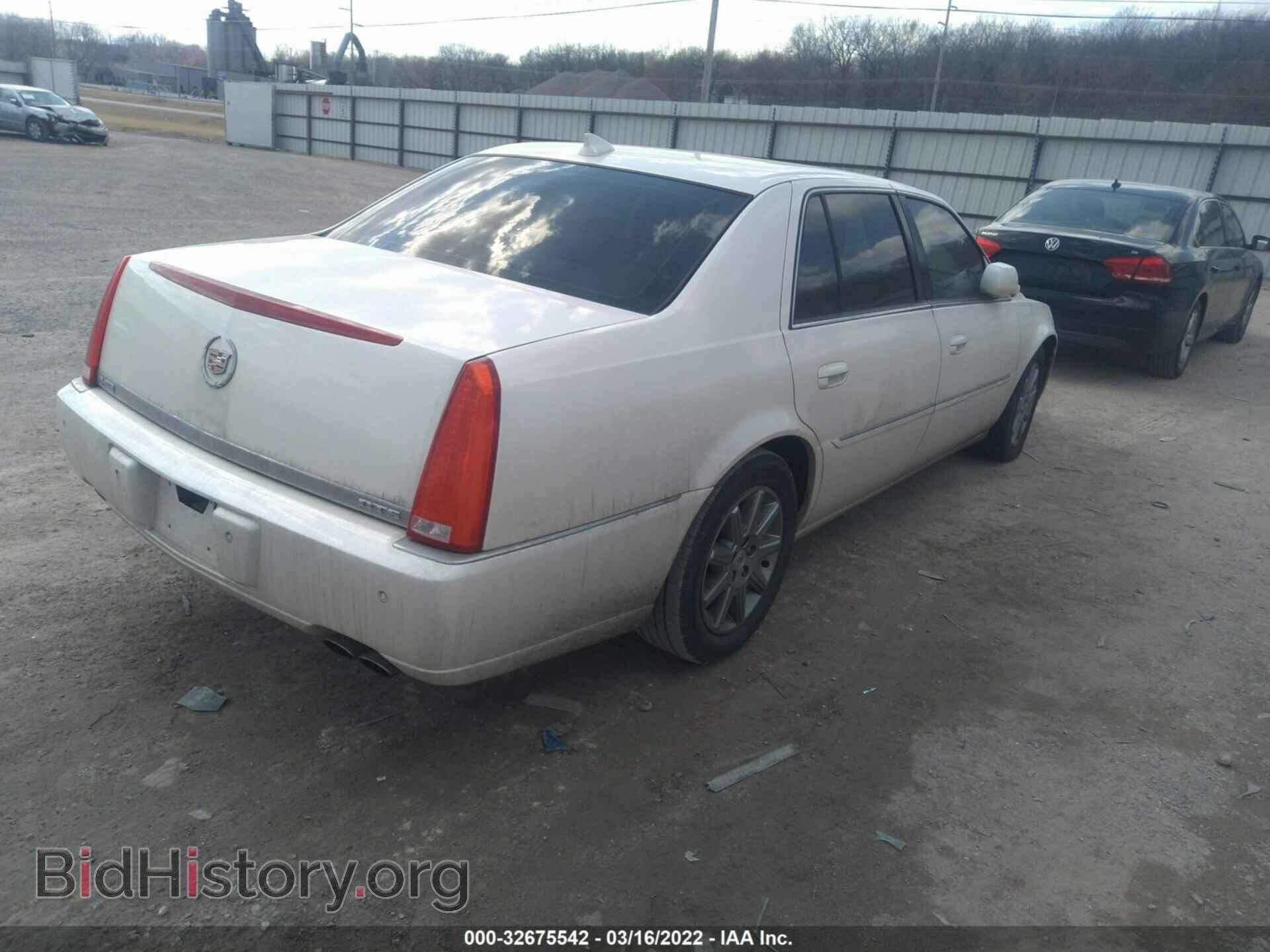 2011 CADILLAC DTS - VIN: 1G6KH5E69BU142437 - Фото 4