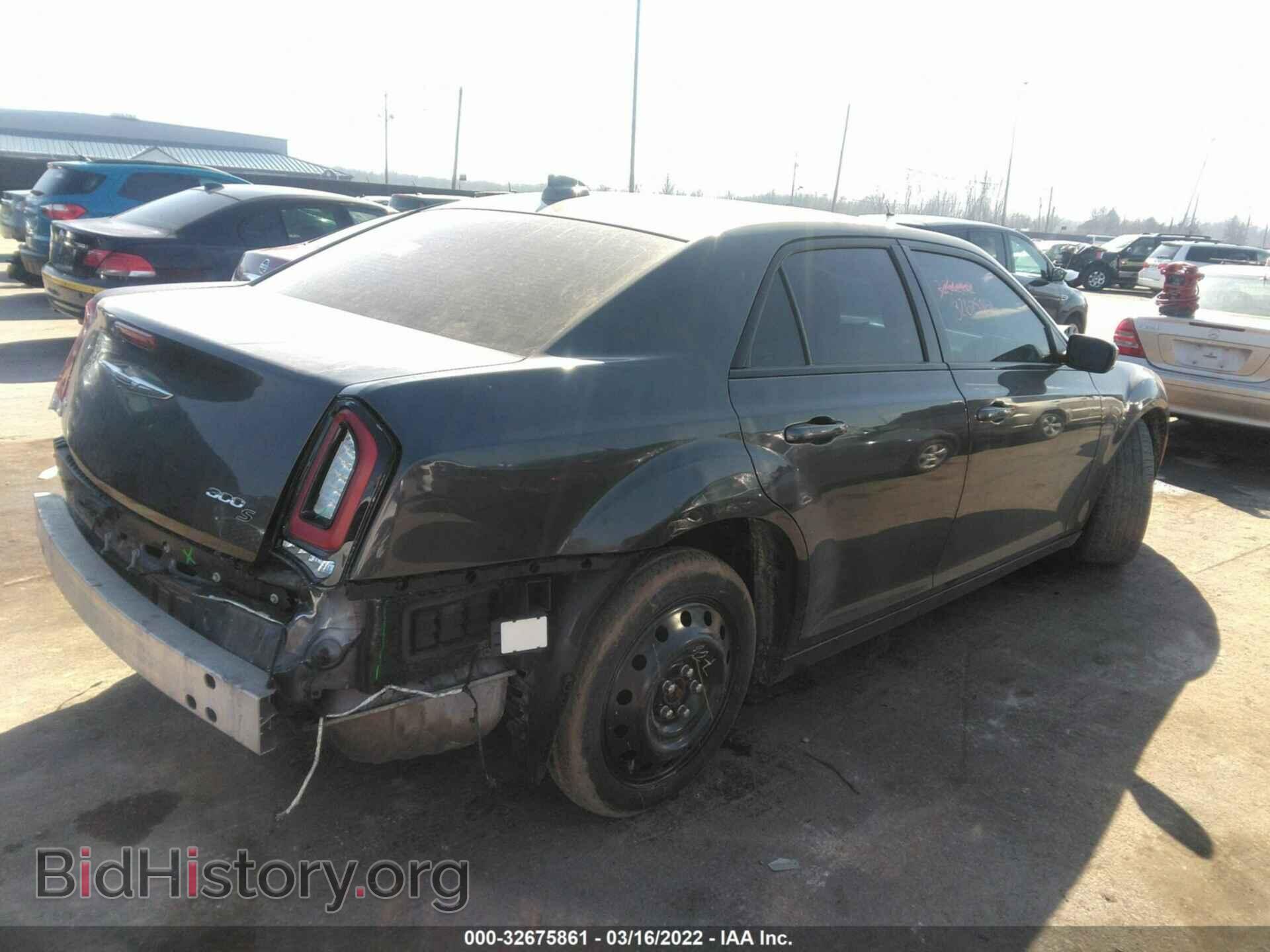2016 CHRYSLER 300 - VIN: 2C3CCAGG9GH244480 - Фото 4