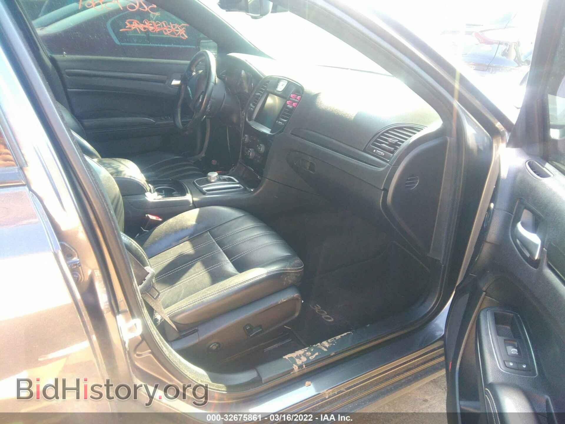2016 CHRYSLER 300 - VIN: 2C3CCAGG9GH244480 - Фото 5