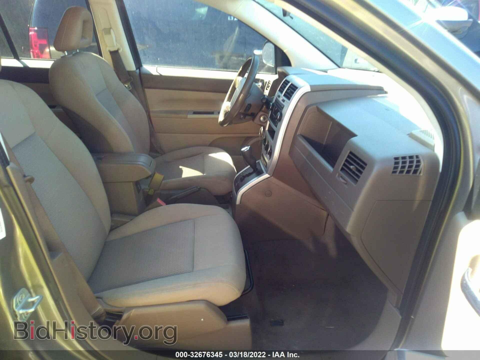 2008 JEEP COMPASS - VIN: 1J8FT47028D591430 - Фото 5
