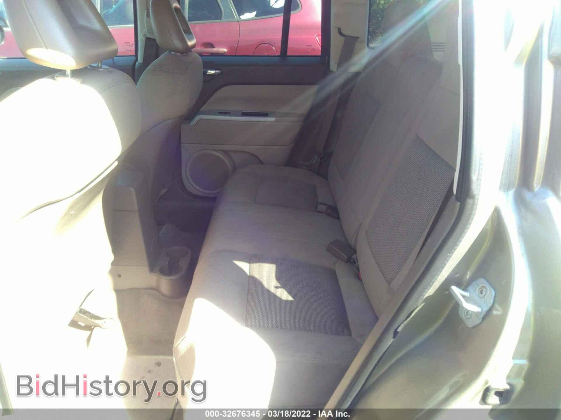2008 JEEP COMPASS - VIN: 1J8FT47028D591430 - Фото 8