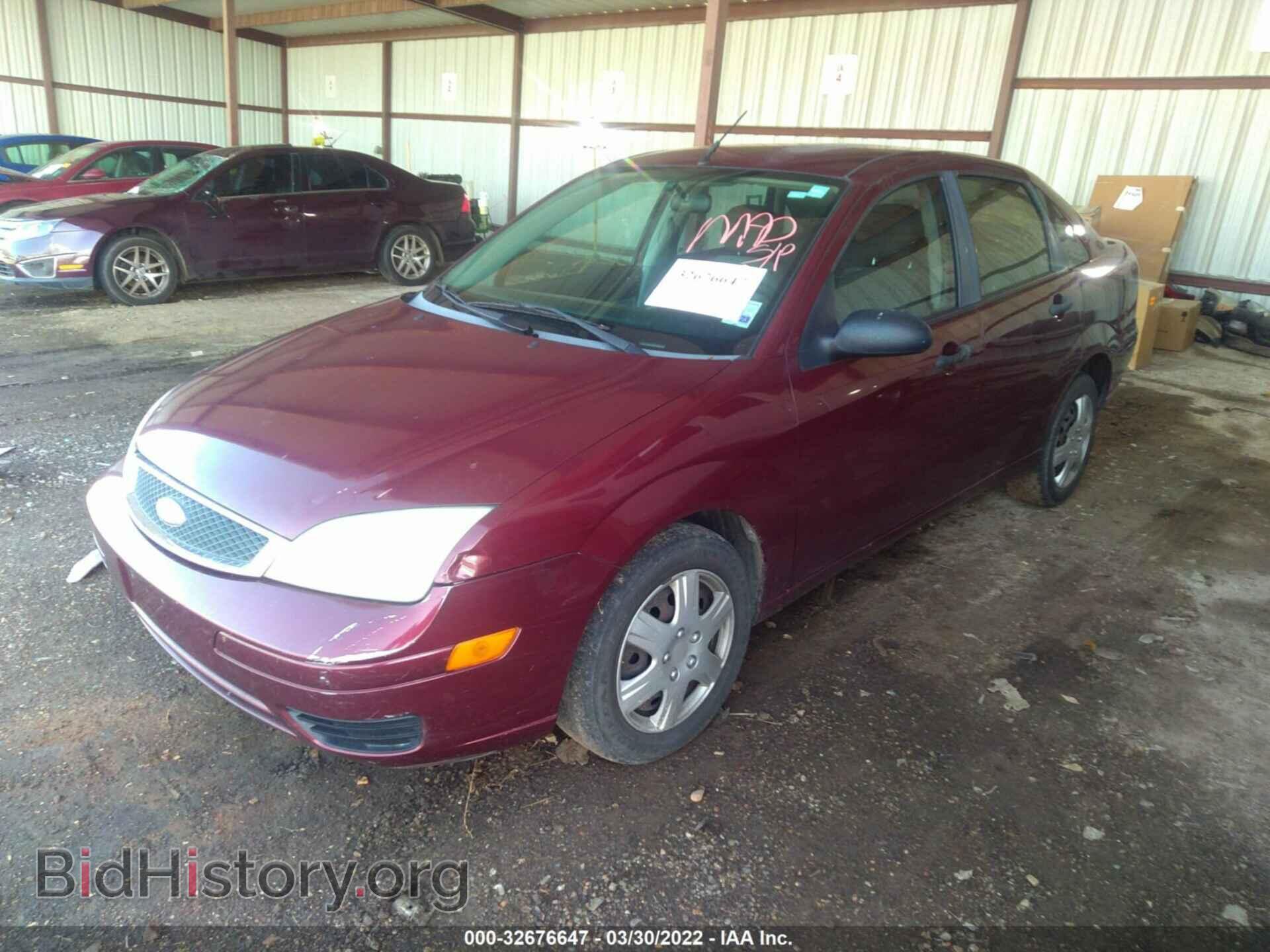 2007 FORD FOCUS - VIN: 1FAHP34N17W361465 - Фото 2