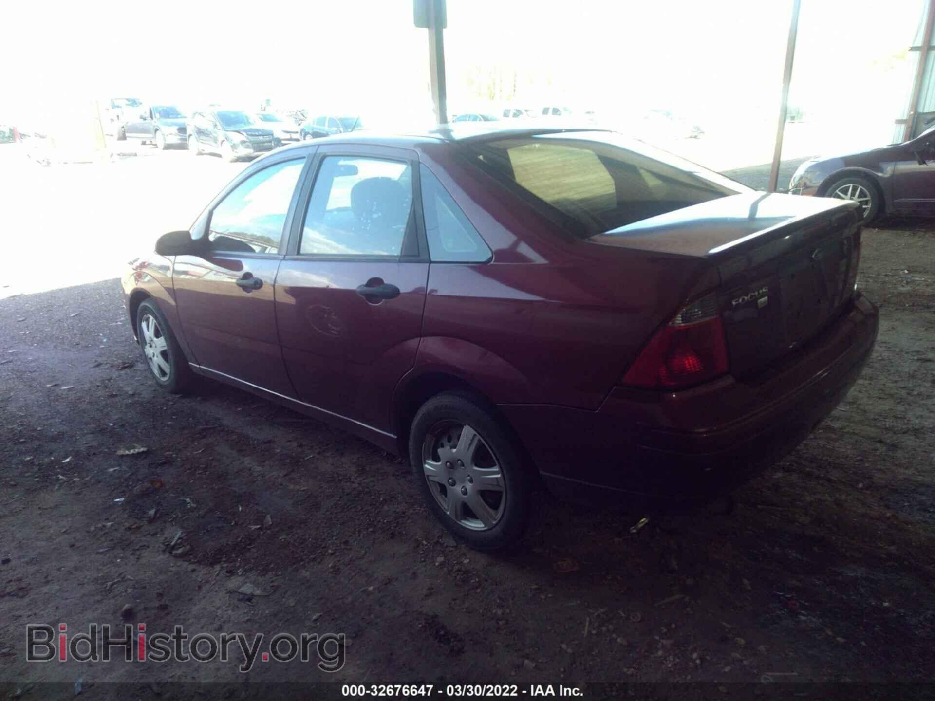 2007 FORD FOCUS - VIN: 1FAHP34N17W361465 - Фото 3