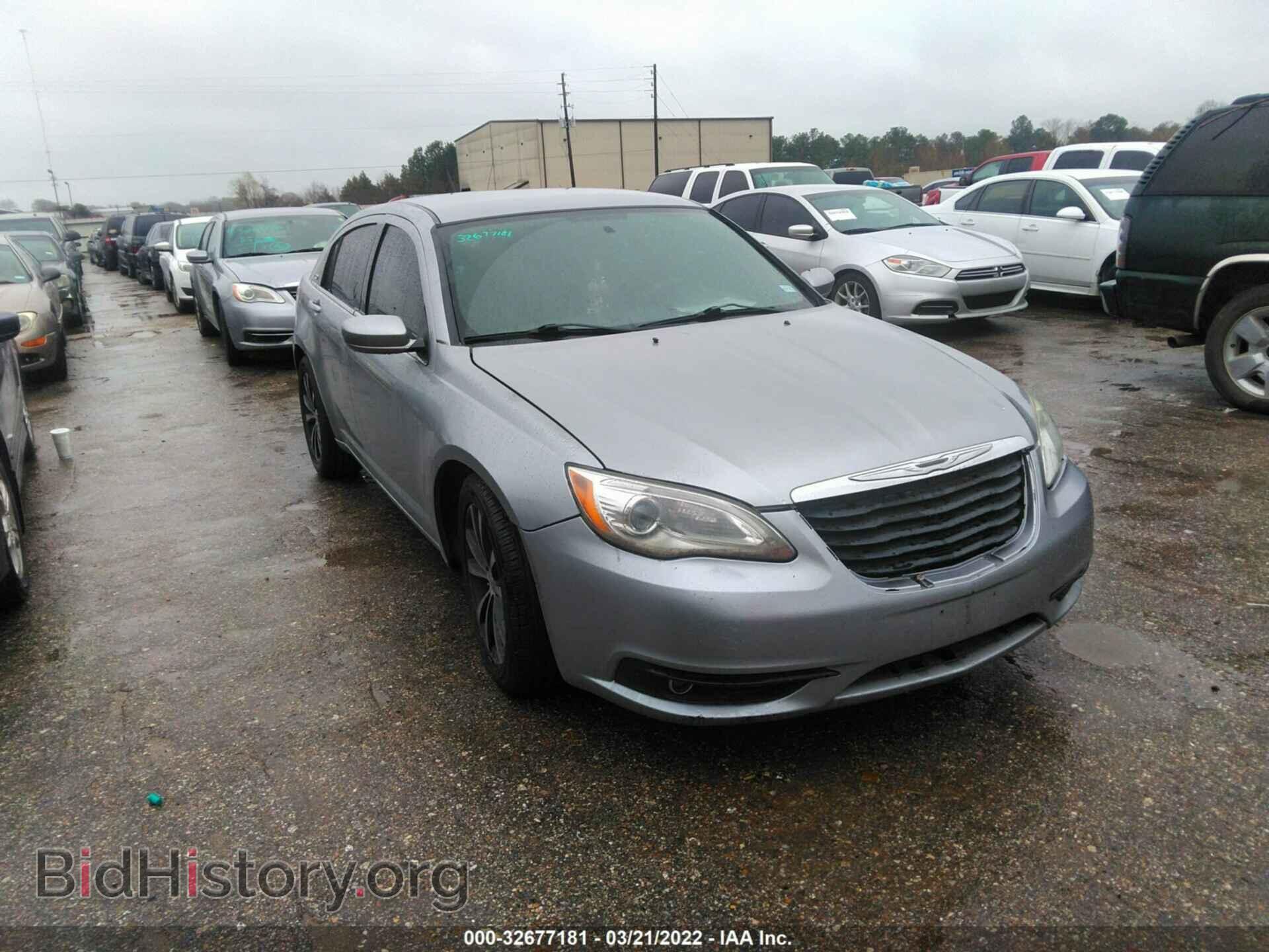 Фотография 1C3CCBBG6DN720121 - CHRYSLER 200 2013