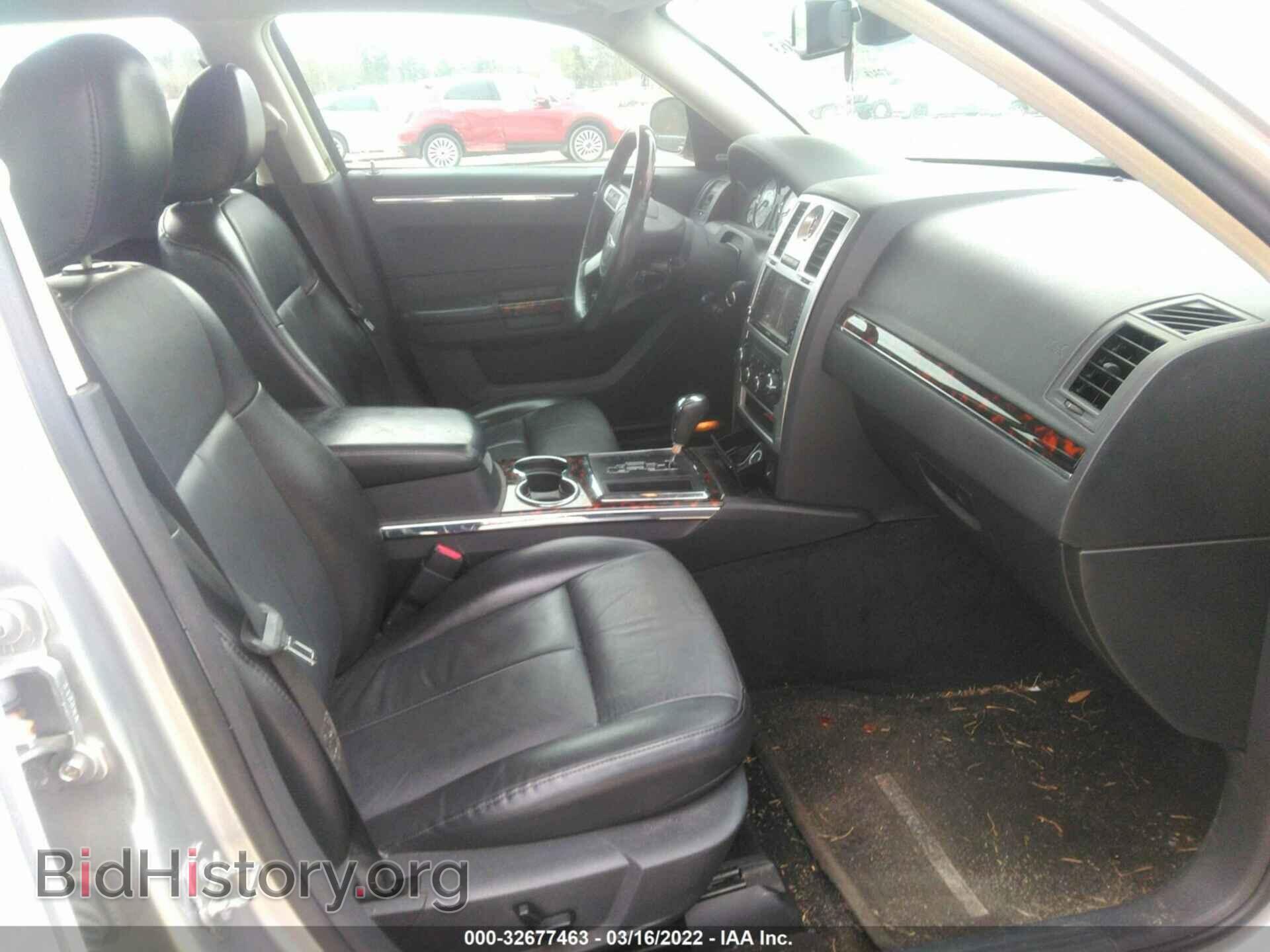 2010 CHRYSLER 300 - VIN: 2C3CA3CV2AH140264 - Фото 5