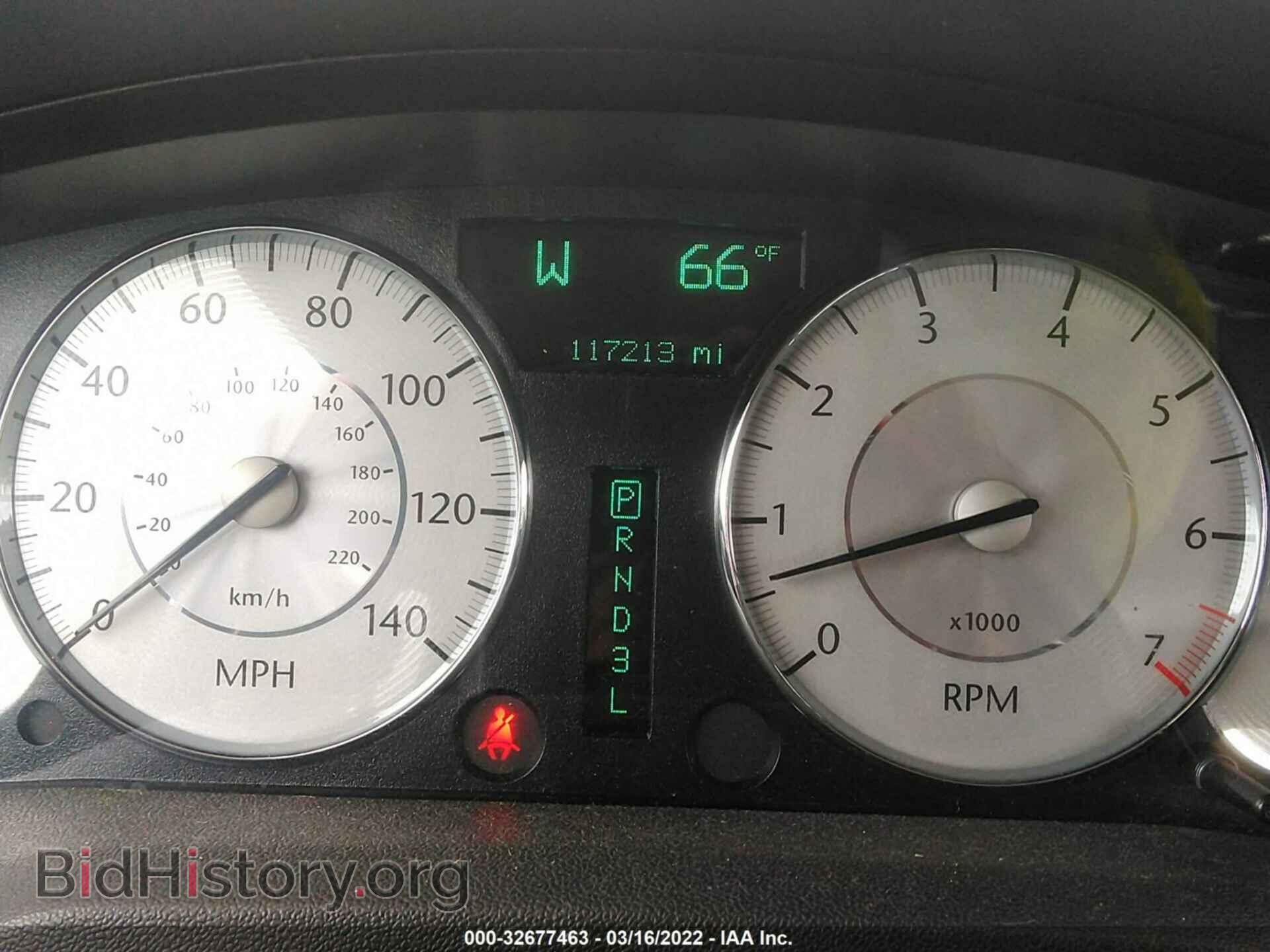 2010 CHRYSLER 300 - VIN: 2C3CA3CV2AH140264 - Фото 7