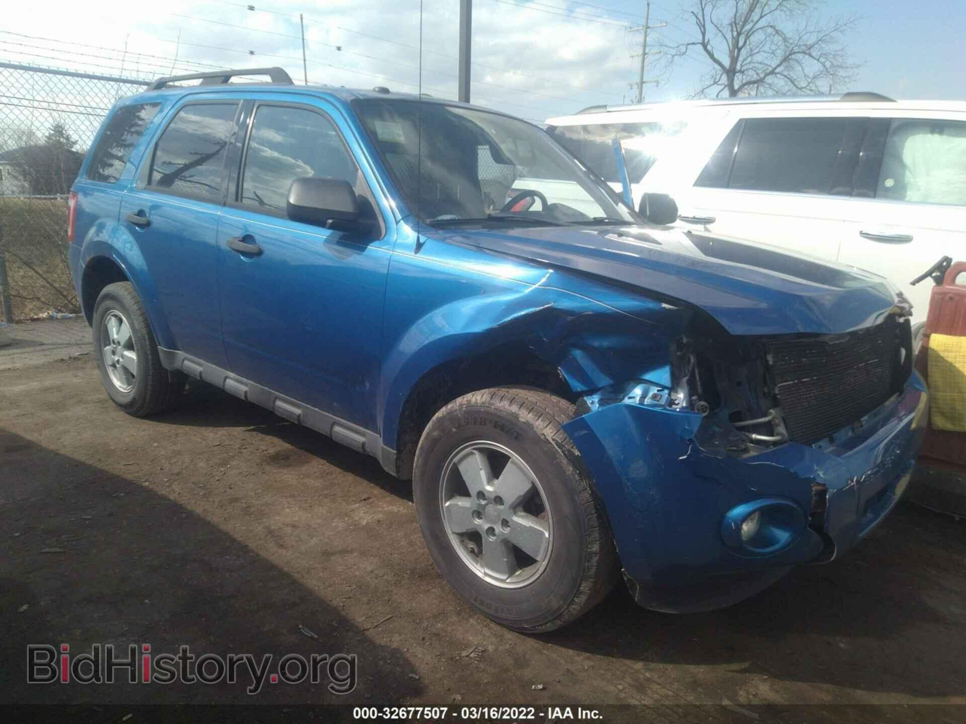 Фотография 1FMCU0D70BKA26819 - FORD ESCAPE 2011
