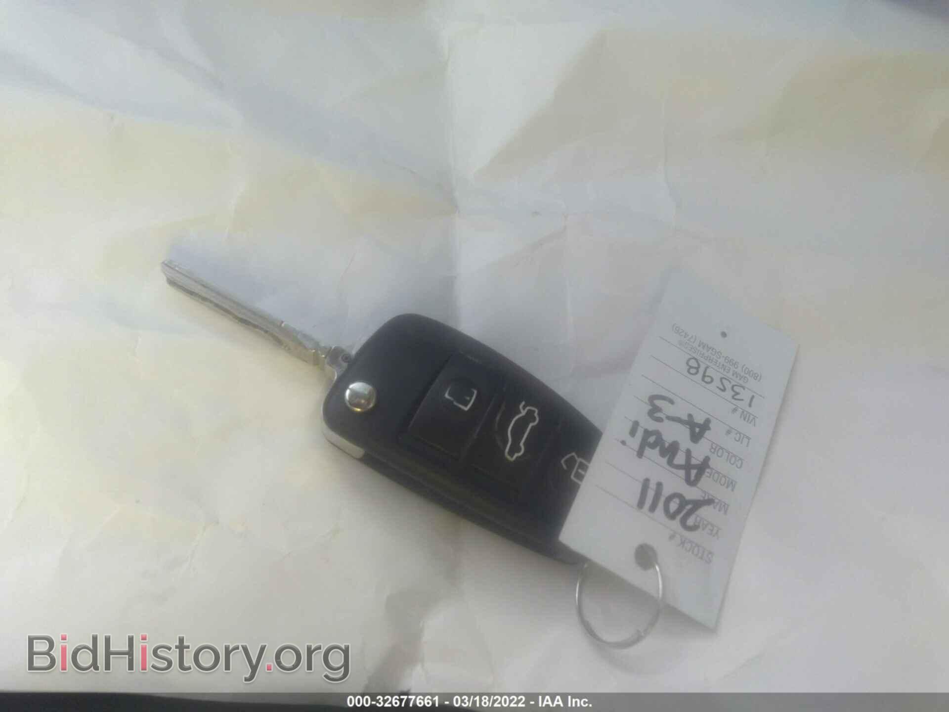 2011 AUDI A3 - VIN: WAUKFAFM9BA012293 - Photo 11