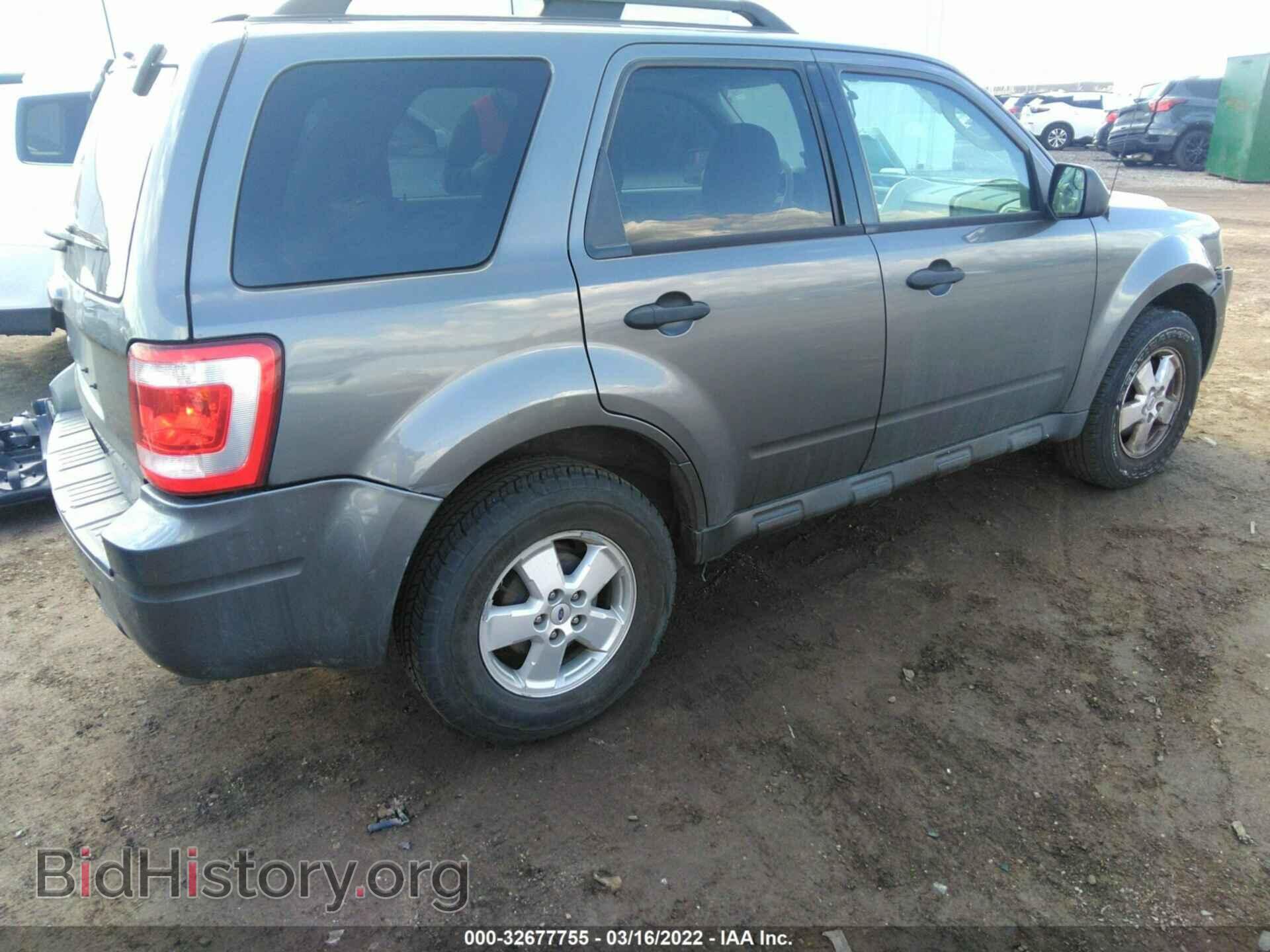 2011 FORD ESCAPE - VIN: 1FMCU0D75BKB58085 - Фото 3