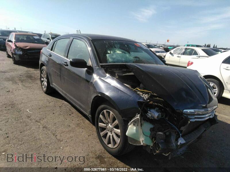 2013 Chrysler 200 Touring (VIN 1C3CCBBB6DN578776) — фото 1 из 12, IAAI, повреждение: передняя часть