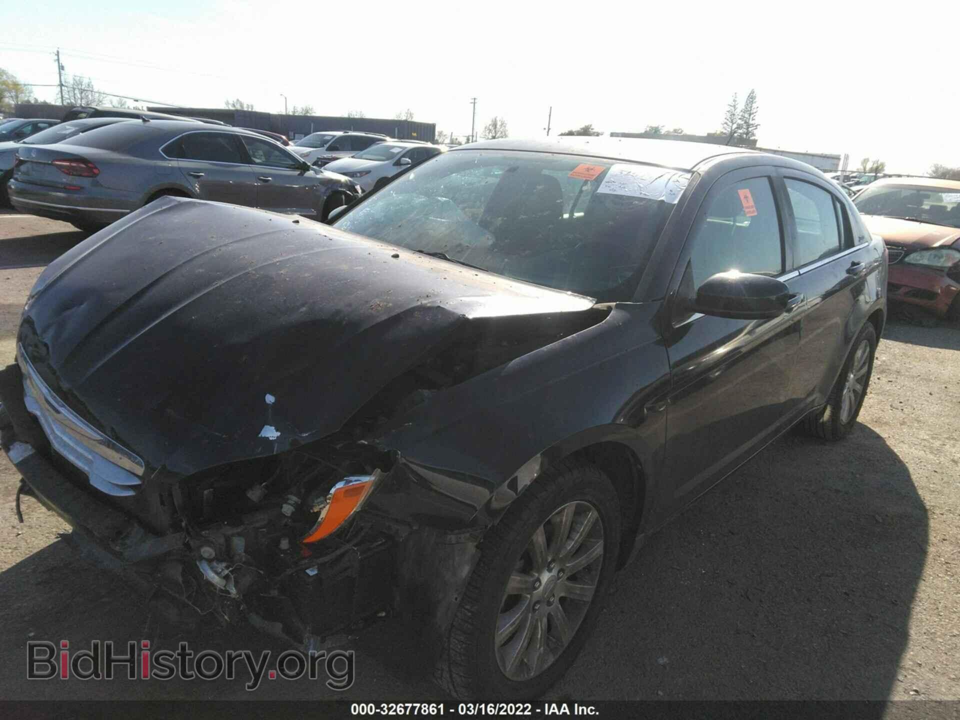2013 CHRYSLER 200 - VIN: 1C3CCBBB6DN578776 - Photo 2