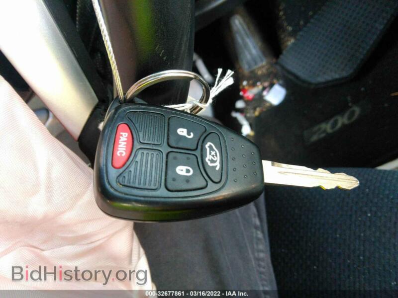 2013 Chrysler 200 (VIN 1C3CCBBB6DN578776) — фото 11 из 12