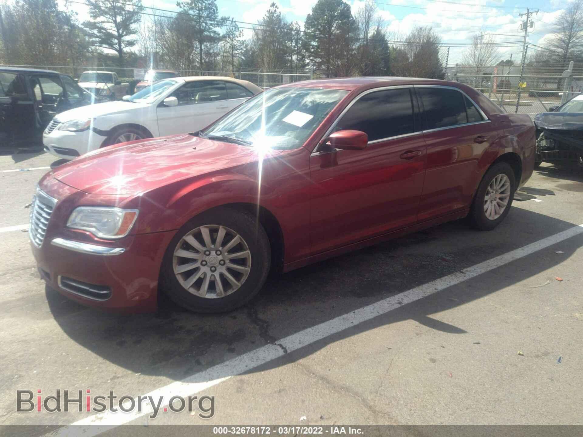 2014 CHRYSLER 300 - VIN: 2C3CCAAG6EH288829 - Photo 2