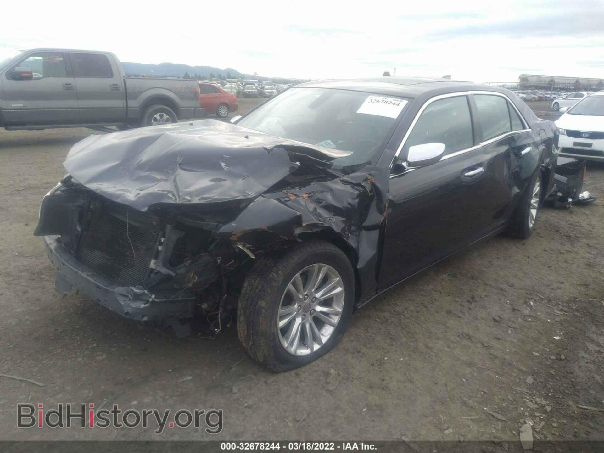 2016 CHRYSLER 300 - VIN: 2C3CCAEG5GH167383 - Фото 2