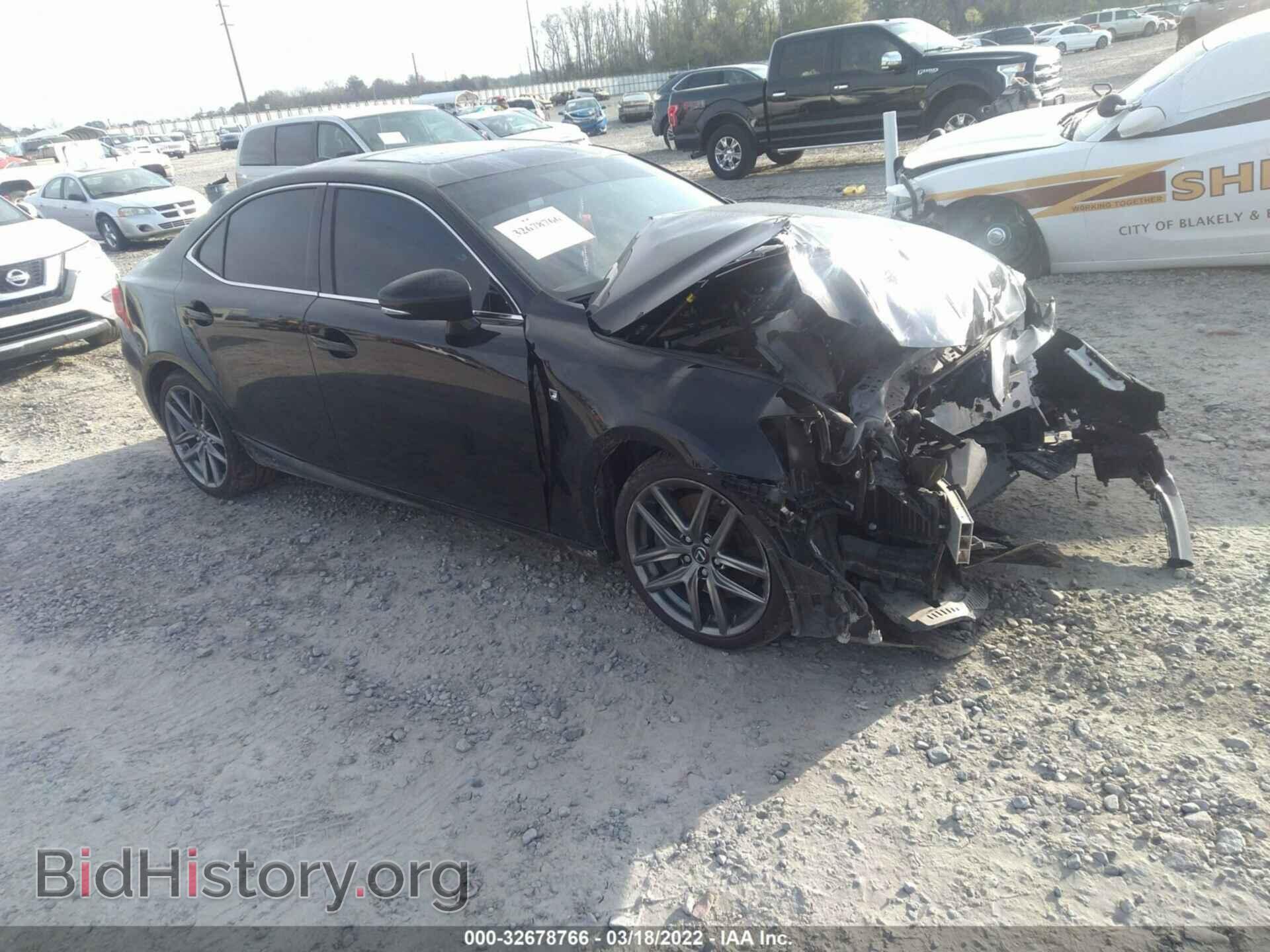 Photo JTHBA1D23G5038454 - LEXUS IS 200T 2016