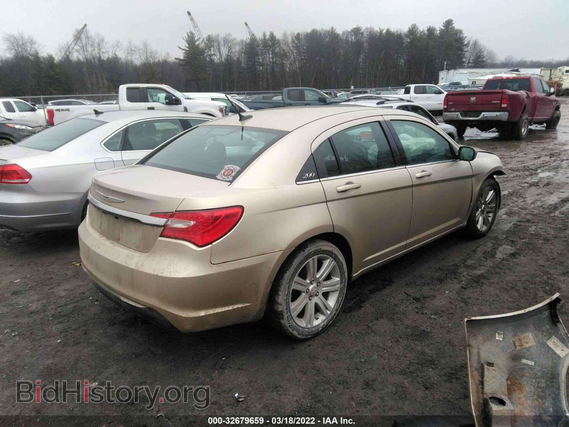 2013 CHRYSLER 200 - VIN: 1C3CCBAB3DN761411 - Фото 4