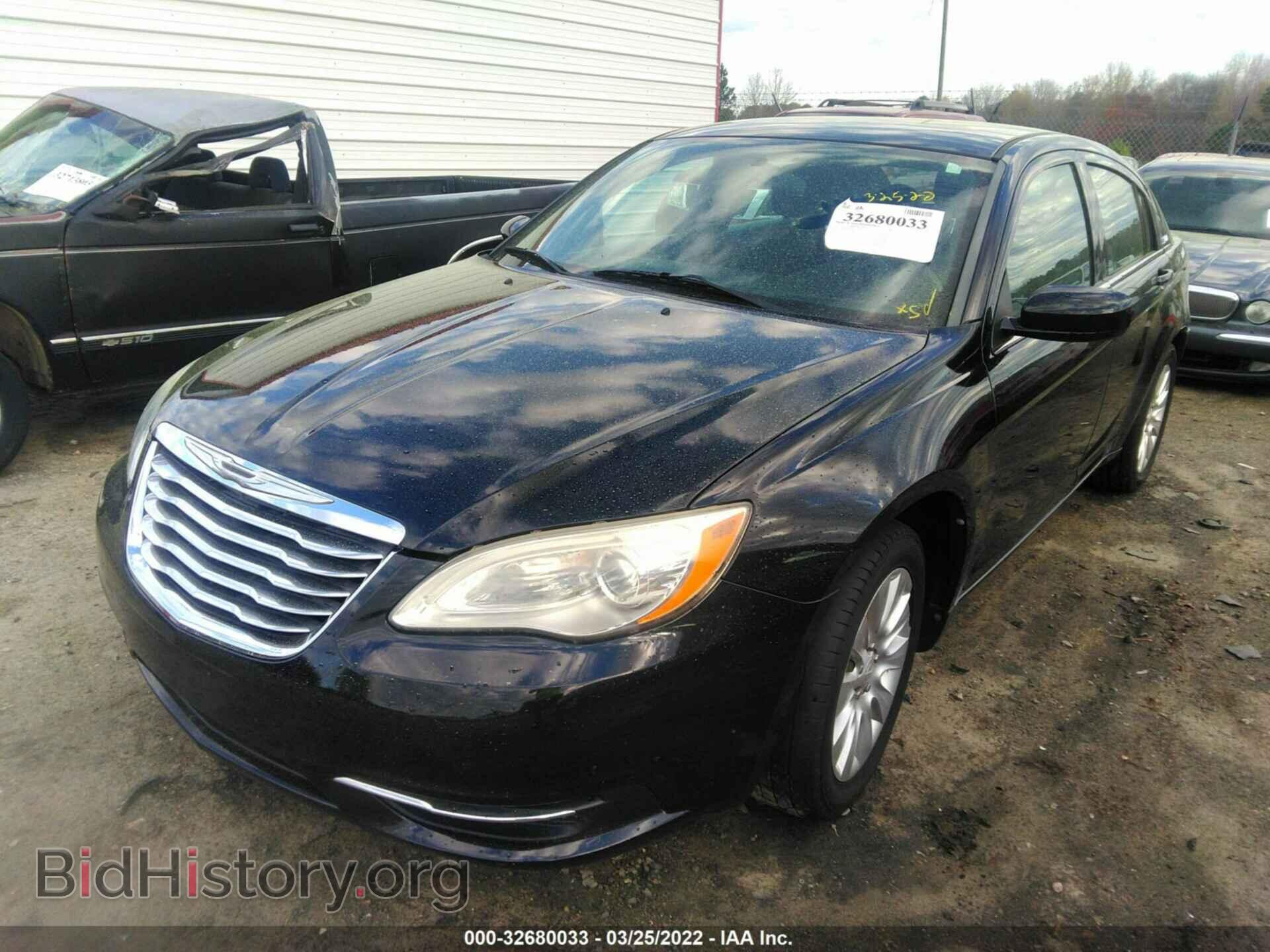 2011 CHRYSLER 200 - VIN: 1C3BC4FB5BN542656 - Фото 2