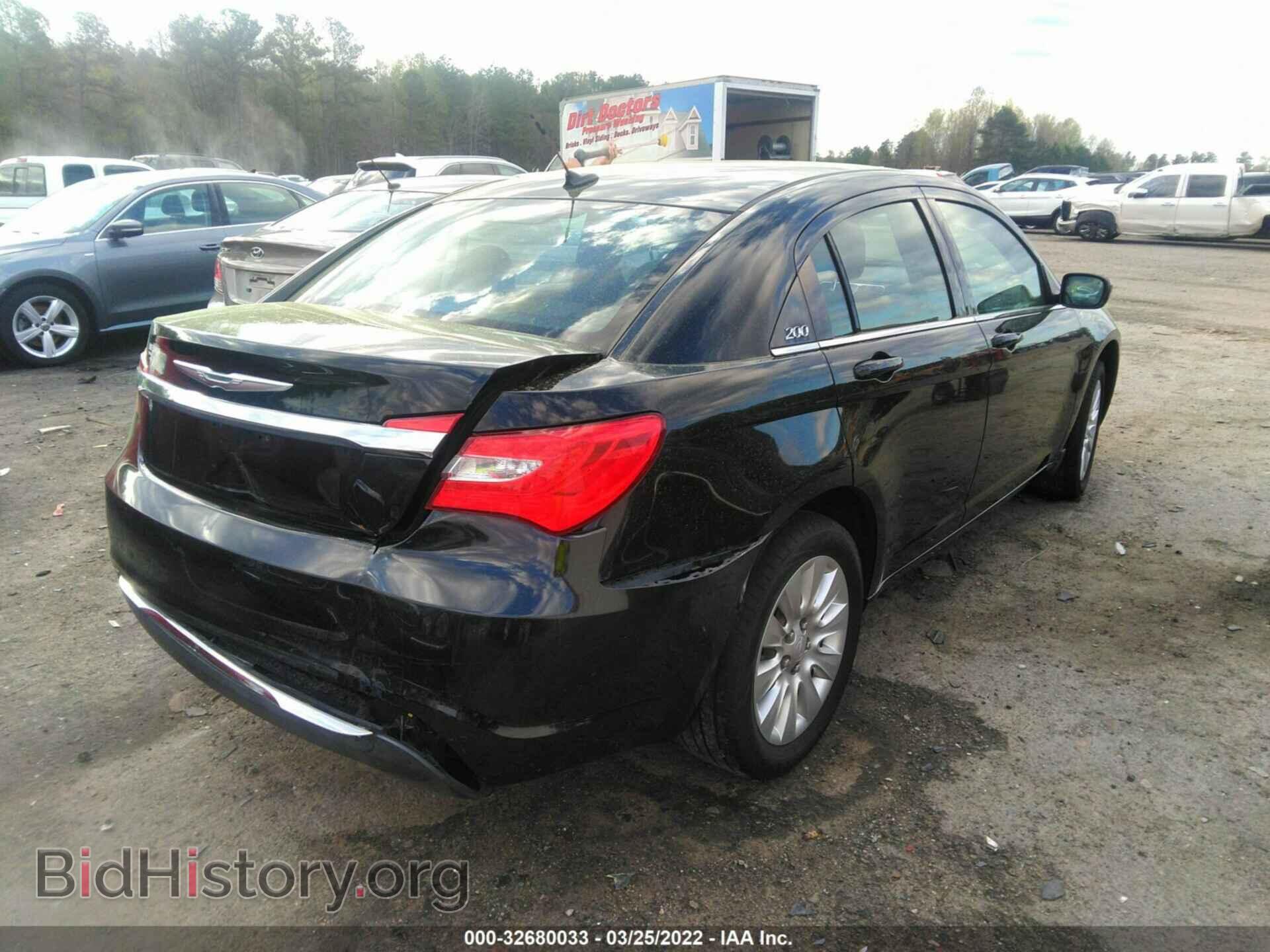 2011 CHRYSLER 200 - VIN: 1C3BC4FB5BN542656 - Фото 4