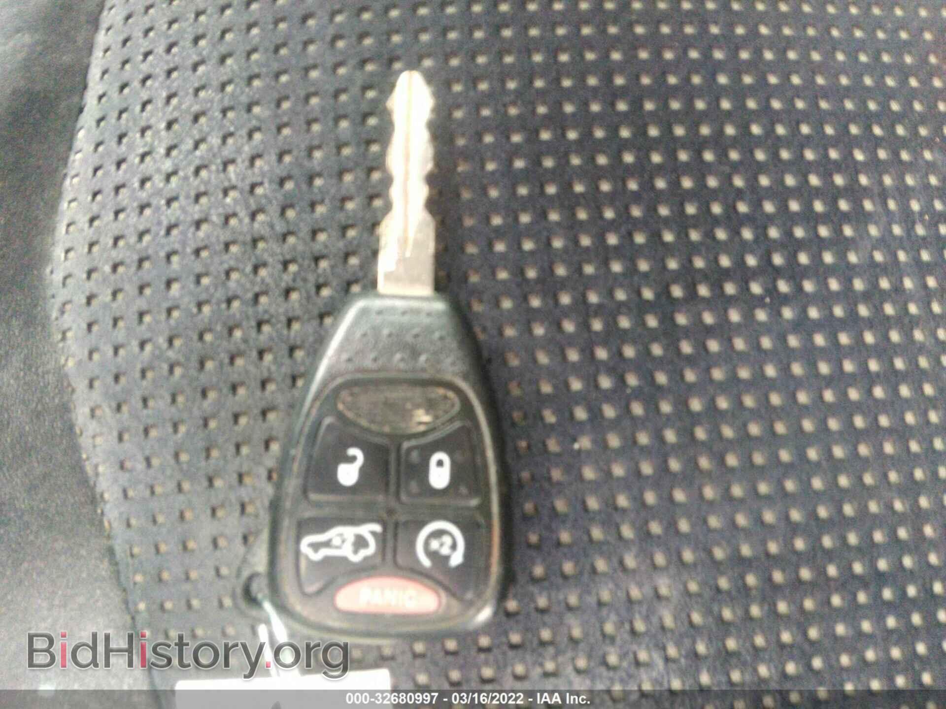2011 CHRYSLER 200 - VIN: 1C3BC8FG0BN567743 - Фото 11