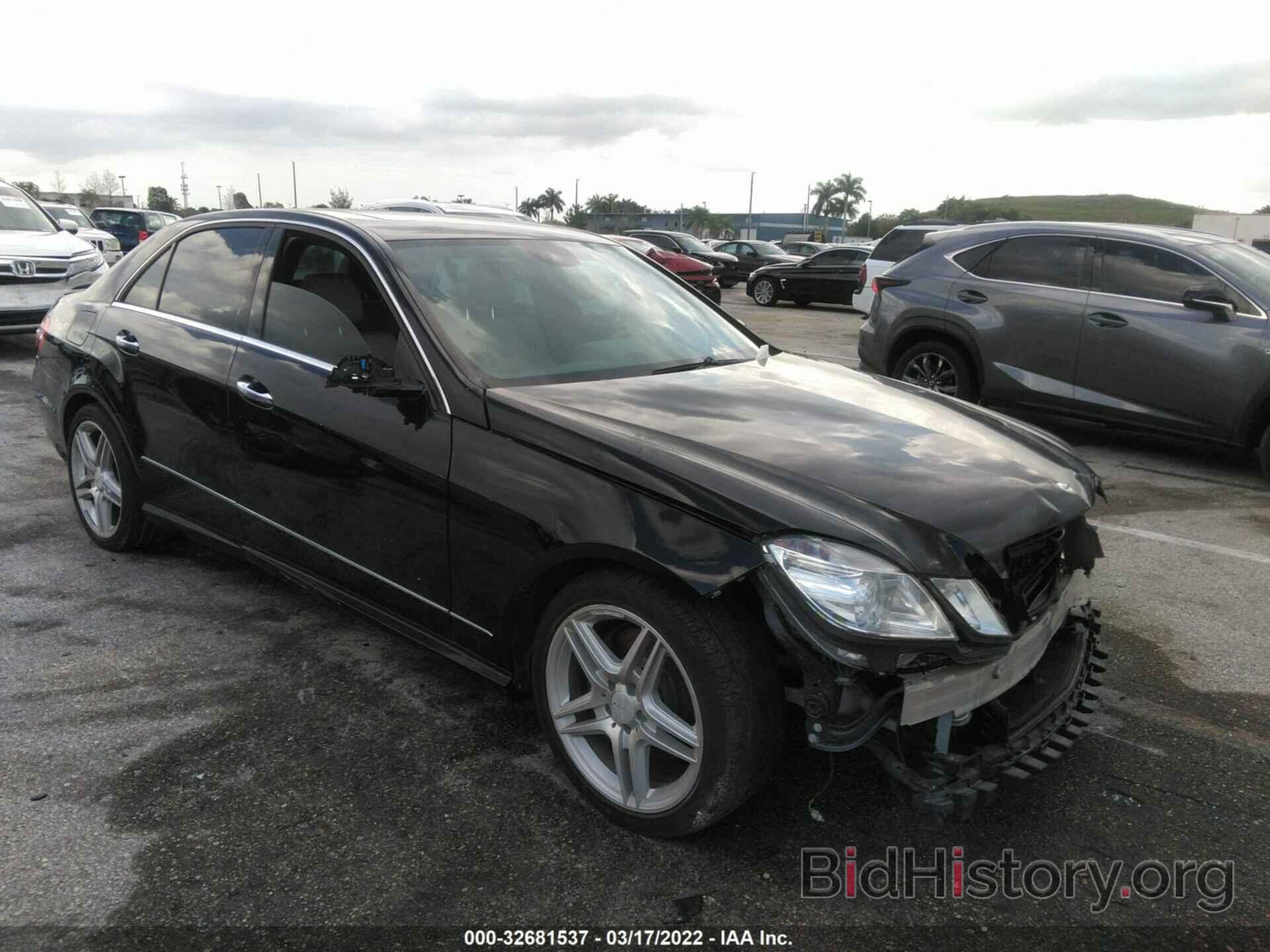 Photo WDDHF5KB1DA670711 - MERCEDES-BENZ E-CLASS 2013