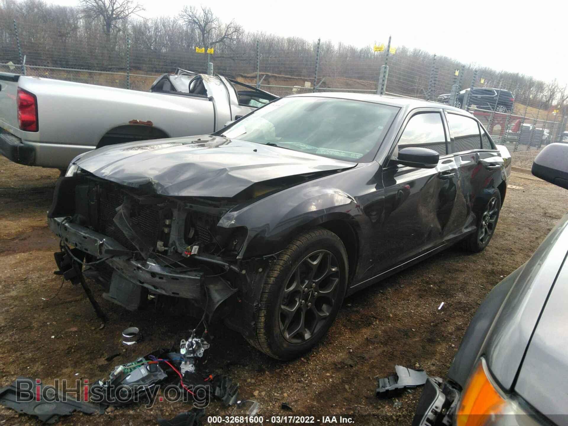 2017 CHRYSLER 300 - VIN: 2C3CCAGG5HH597672 - Photo 2