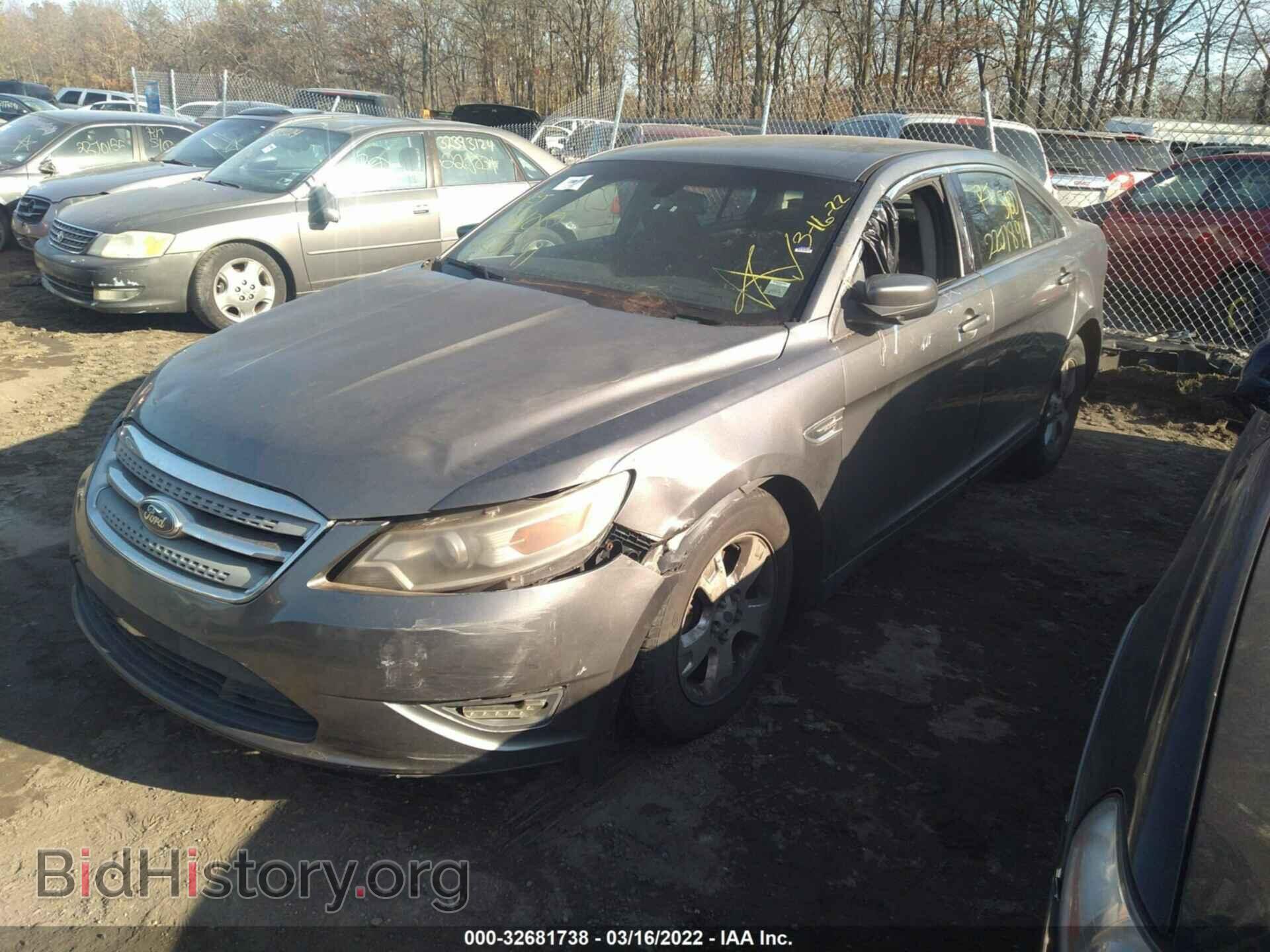 2011 FORD TAURUS - VIN: 1FAHP2EW1BG126309 - Фото 2