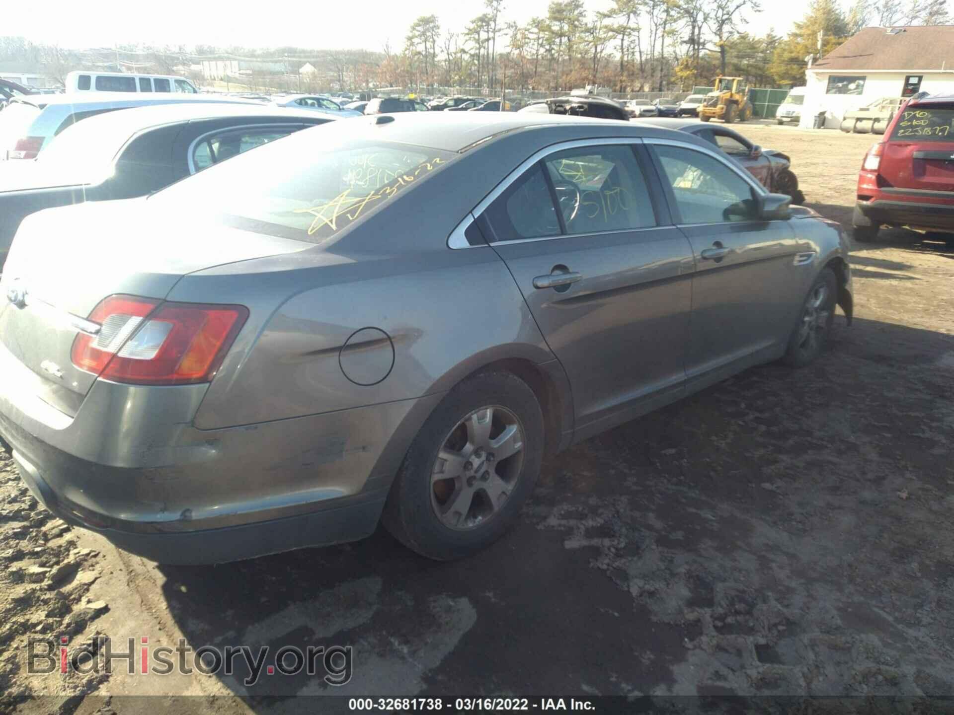 2011 FORD TAURUS - VIN: 1FAHP2EW1BG126309 - Фото 4