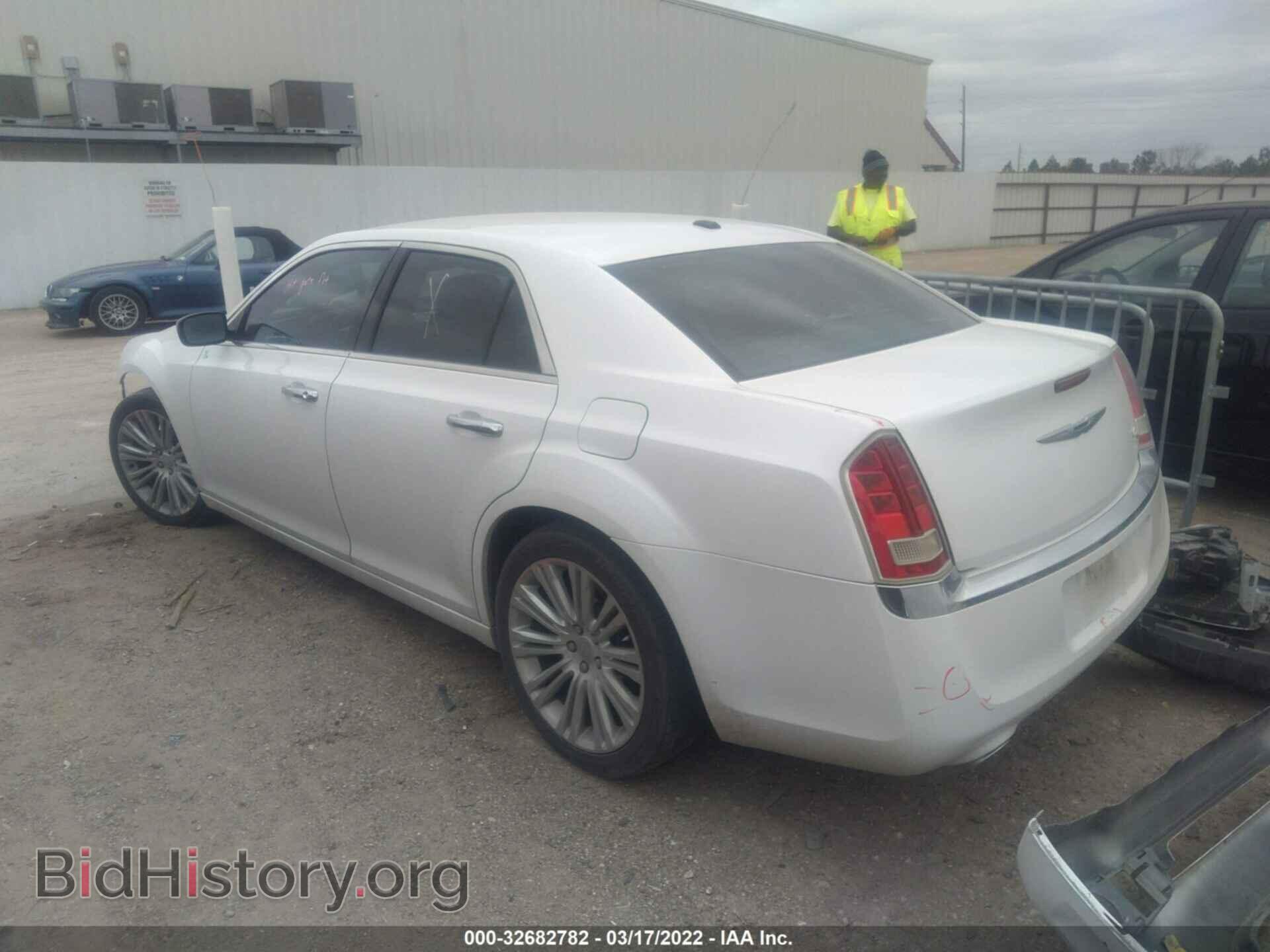 2011 CHRYSLER 300 - VIN: 2C3CA5CG8BH559332 - Фото 3