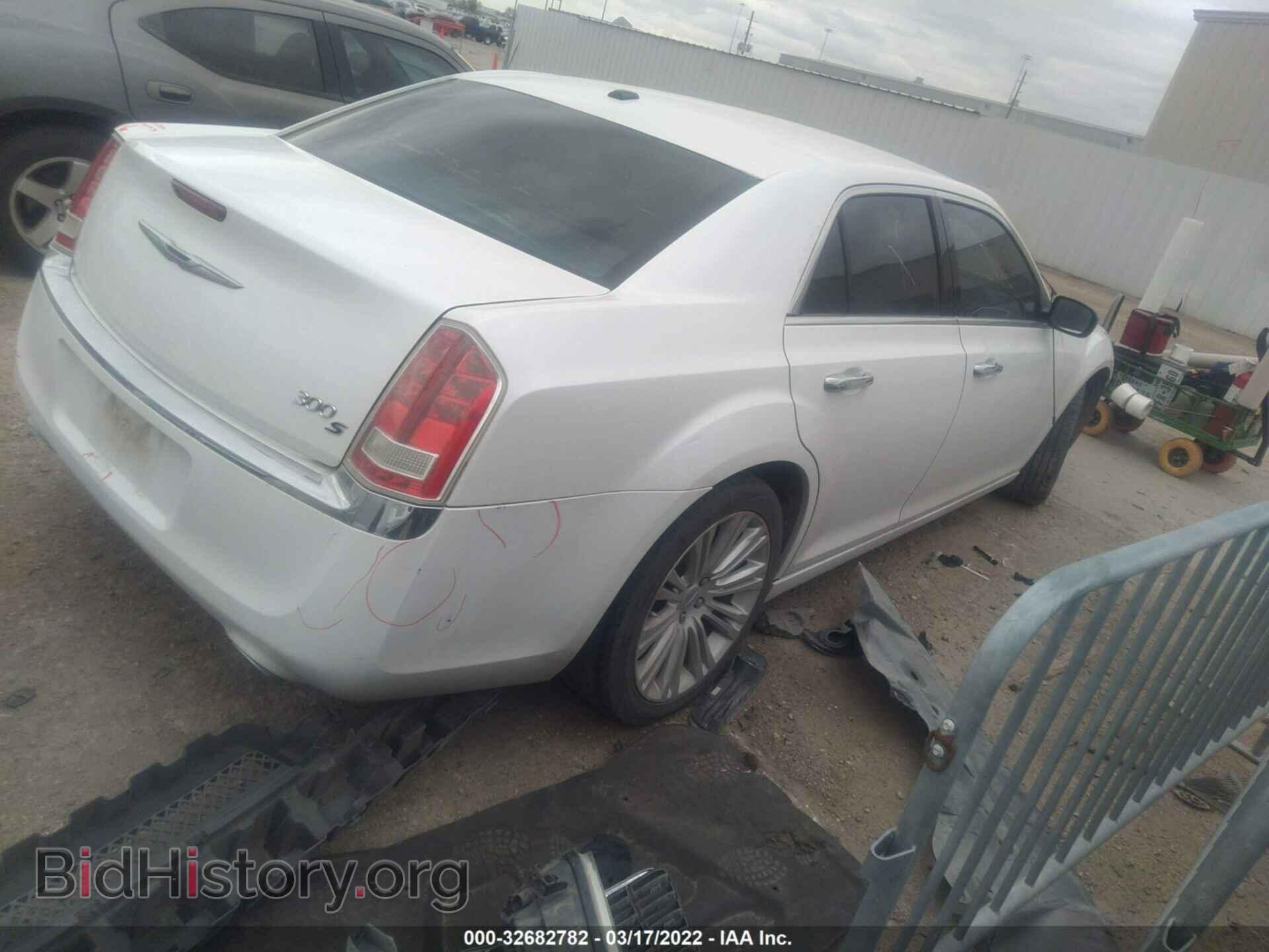 2011 CHRYSLER 300 - VIN: 2C3CA5CG8BH559332 - Фото 4