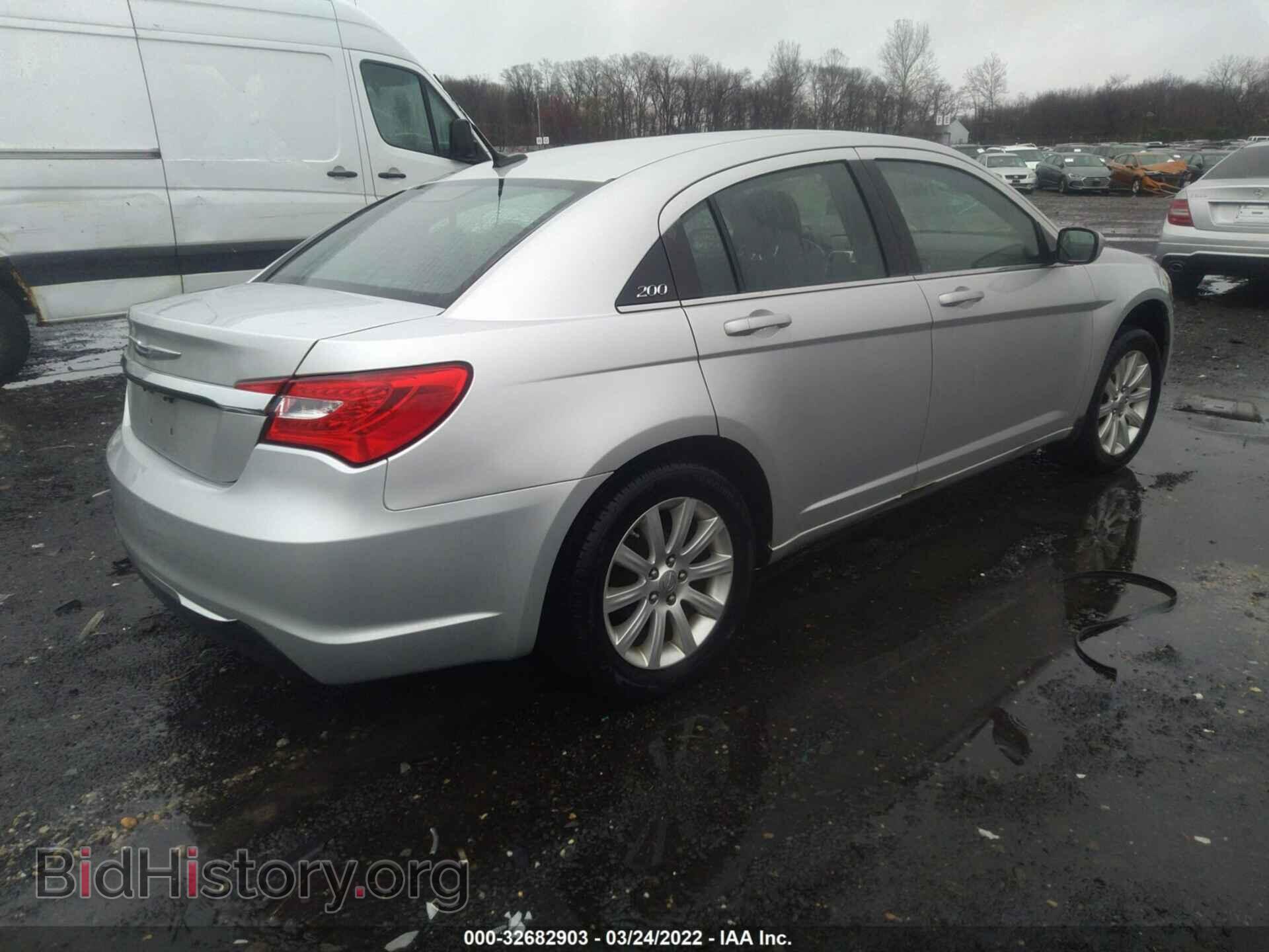 2011 CHRYSLER 200 - VIN: 1C3BC1FG7BN511404 - Photo 4