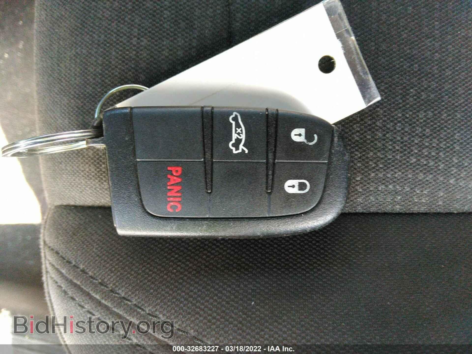 2015 CHRYSLER 200 - VIN: 1C3CCCAB1FN666130 - Фото 11