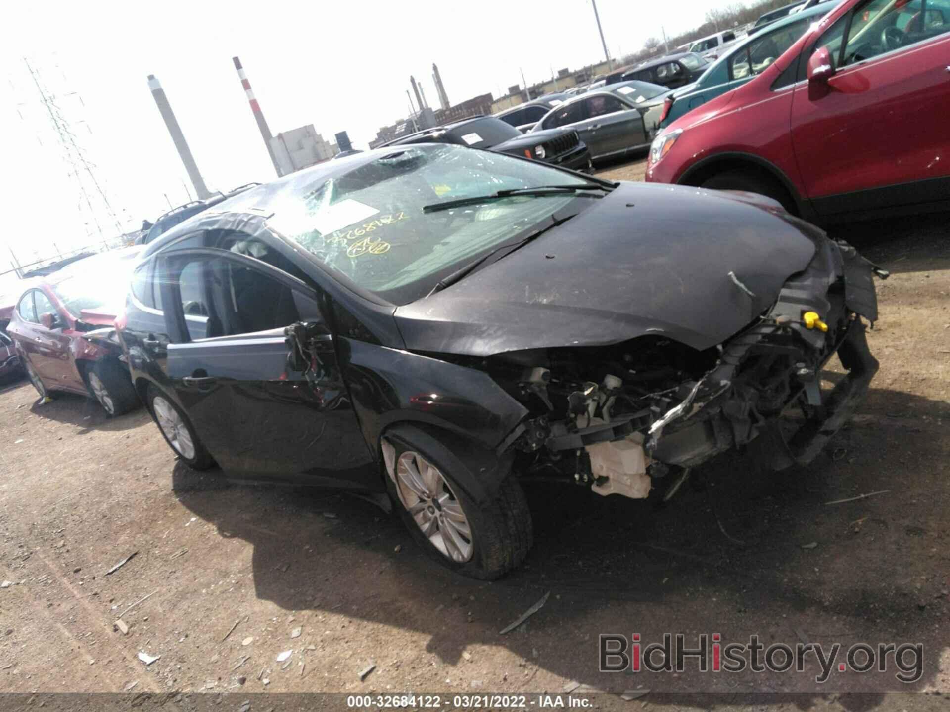 Photo 1FAHP3M21CL465343 - FORD FOCUS 2012