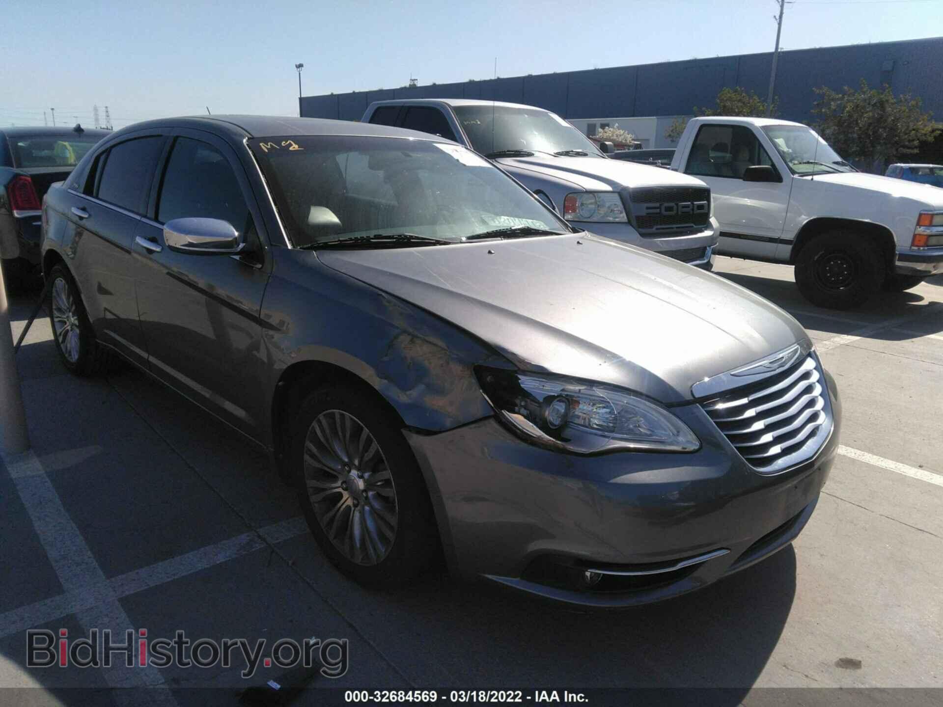 Photo 1C3BC2FB2BN611503 - CHRYSLER 200 2011