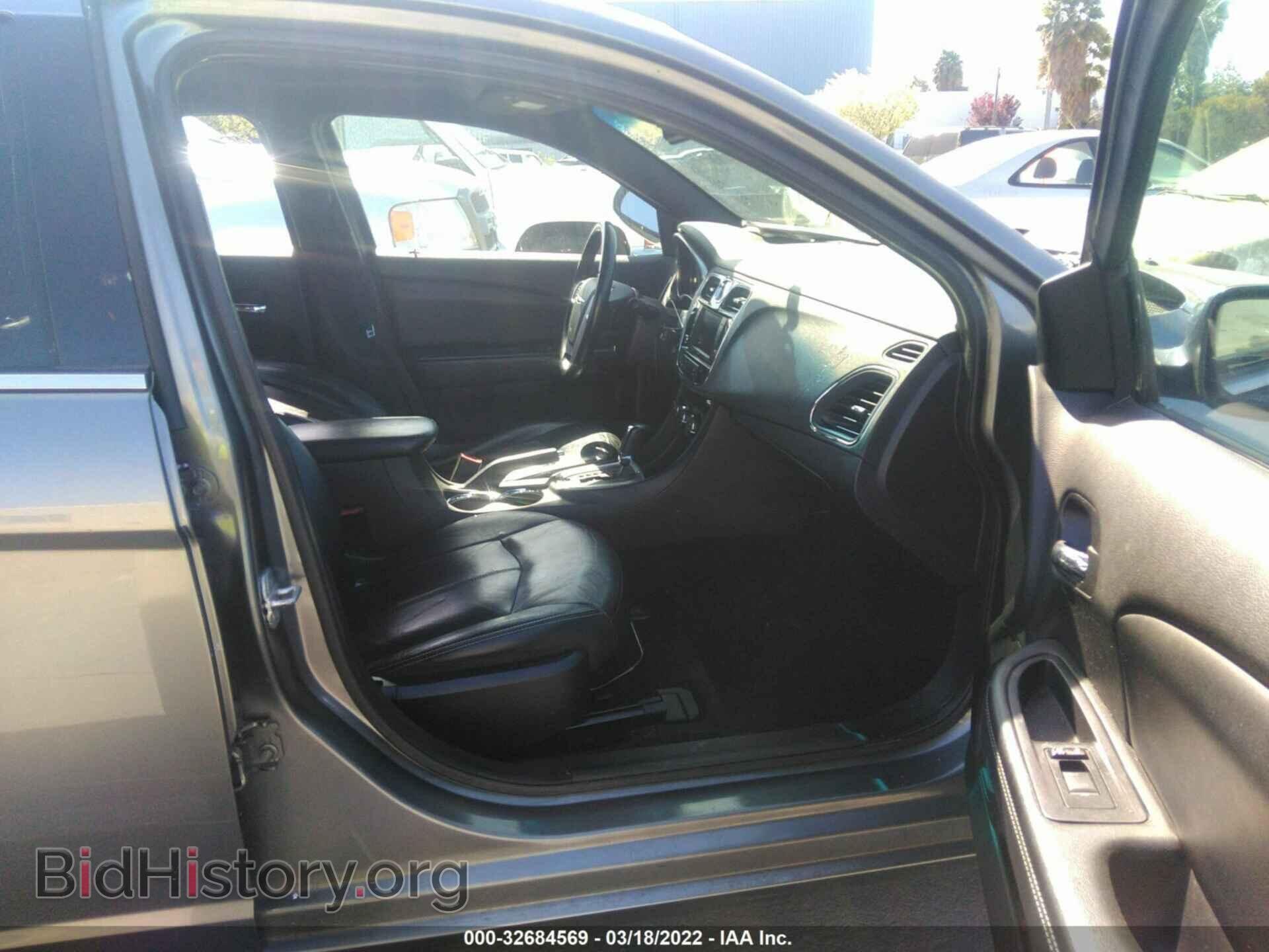 2011 CHRYSLER 200 - VIN: 1C3BC2FB2BN611503 - Фото 5