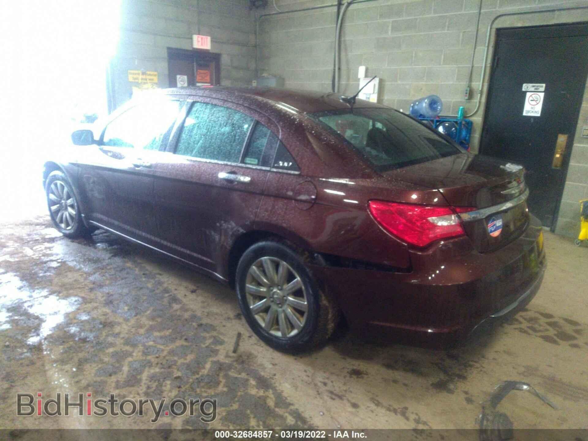 2013 CHRYSLER 200 - VIN: 1C3CCBCG8DN679005 - Фото 3