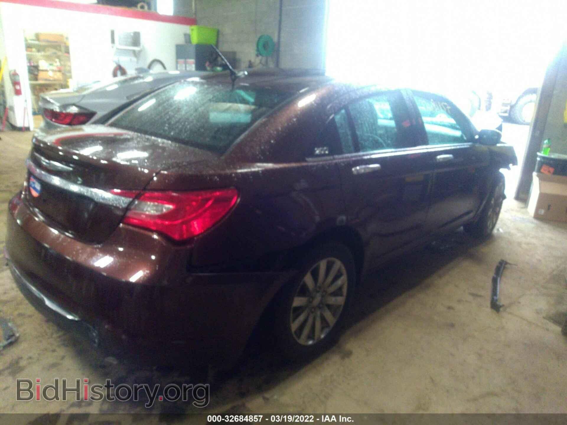 2013 CHRYSLER 200 - VIN: 1C3CCBCG8DN679005 - Фото 4
