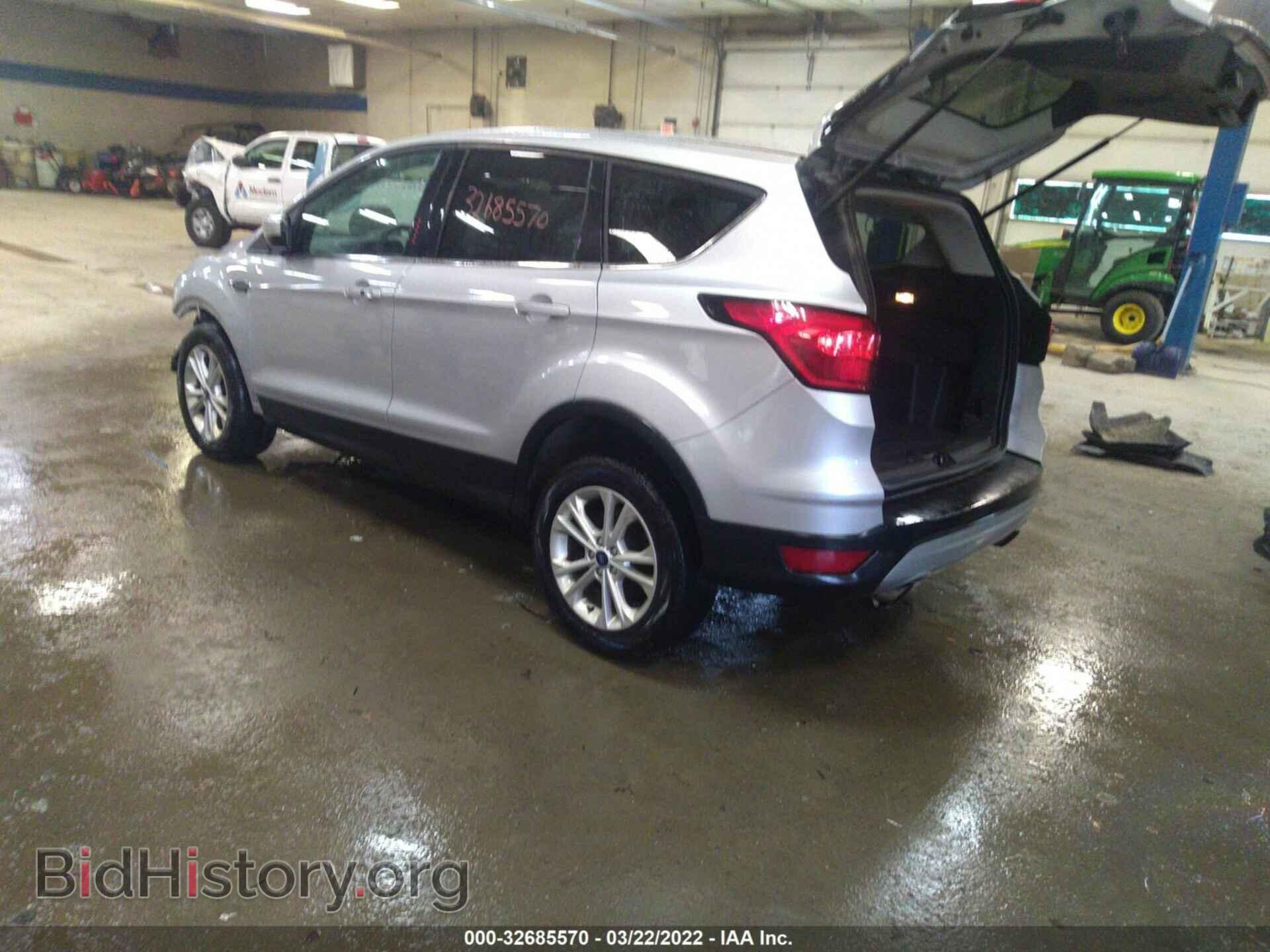 2019 FORD ESCAPE - VIN: 1FMCU9GD8KUB90944 - Фото 3