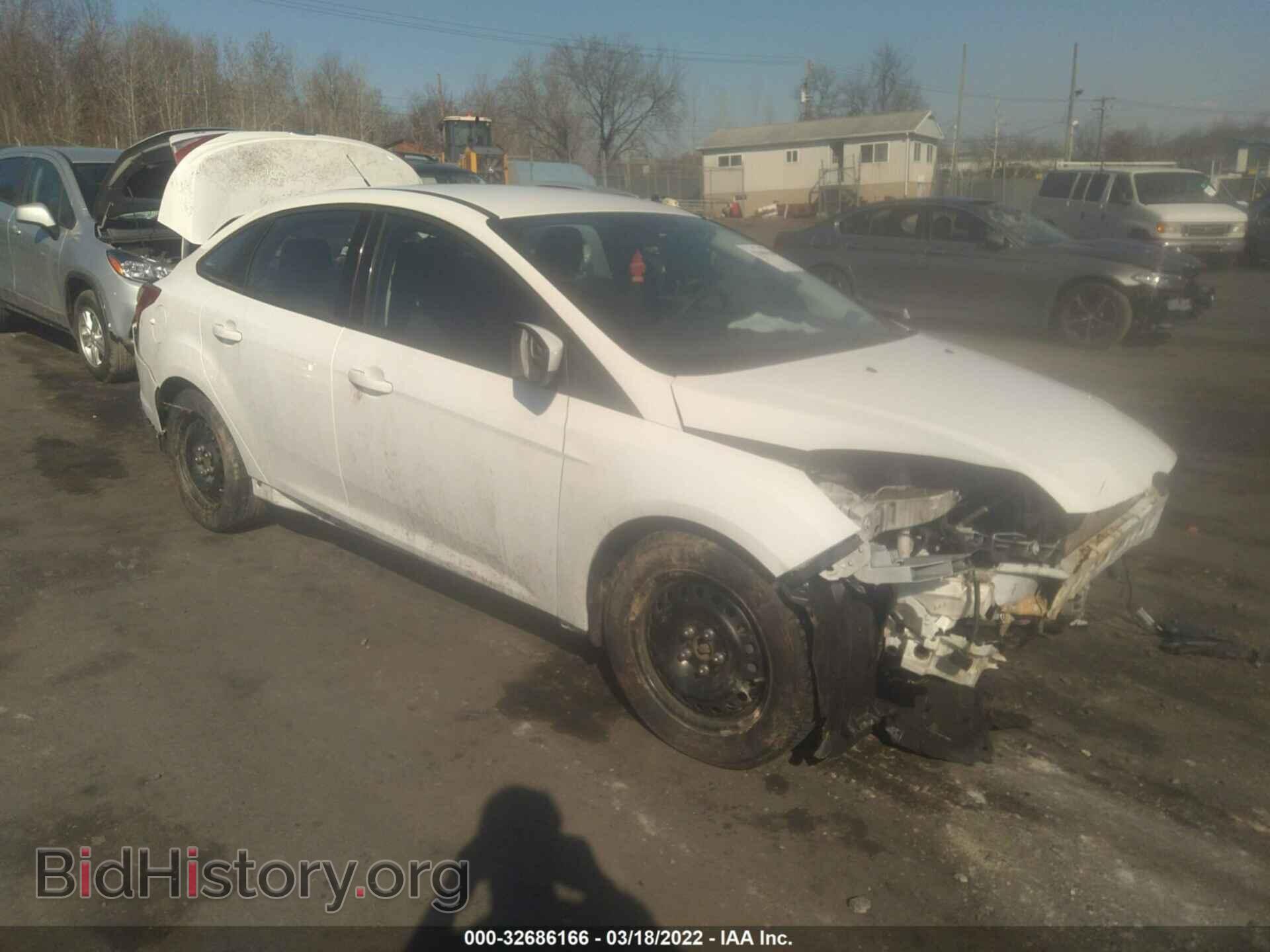 Фотография 1FAHP3F26CL244740 - FORD FOCUS 2012