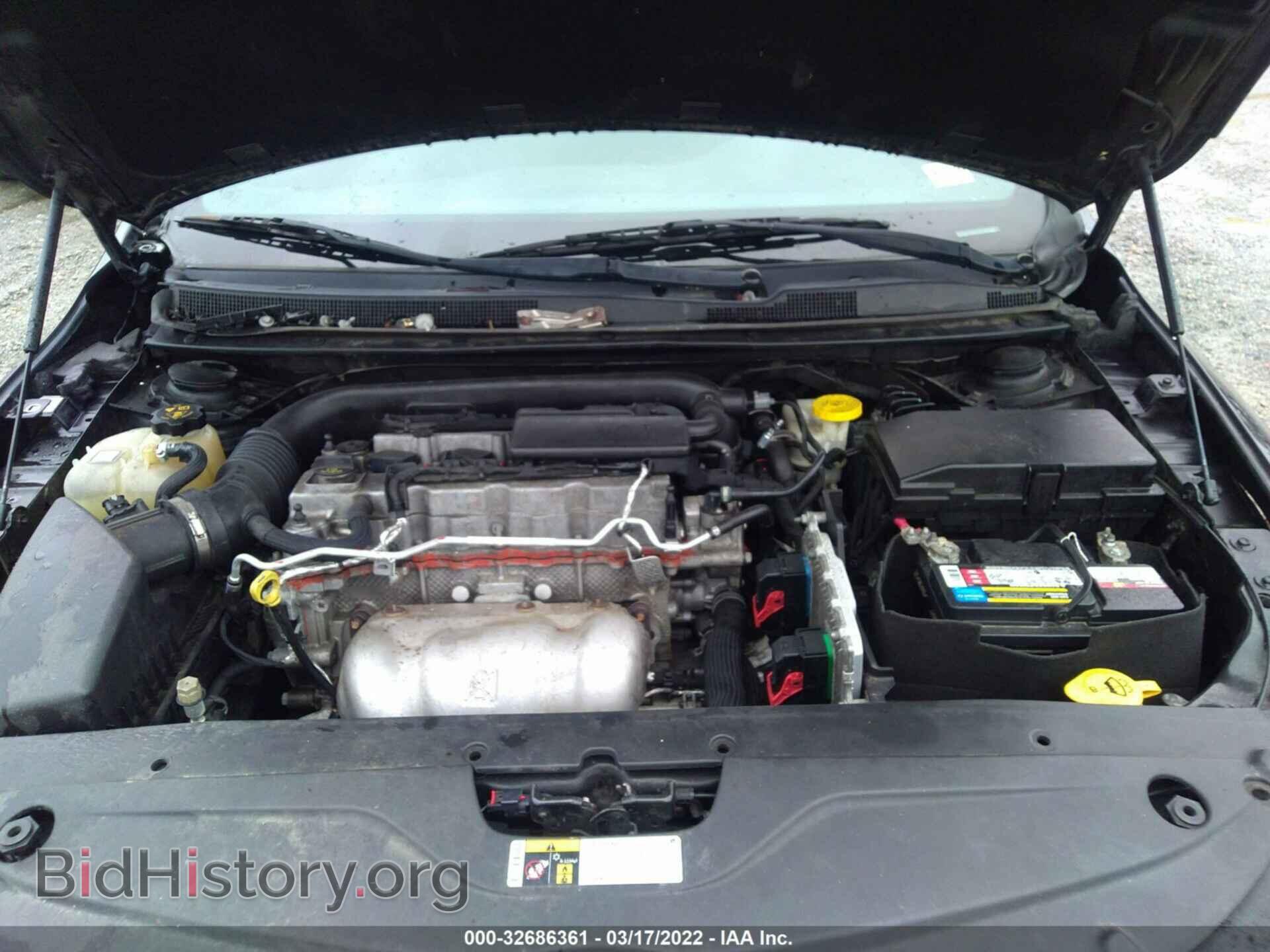 2016 CHRYSLER 200 - VIN: 1C3CCCBB5GN146819 - Фото 10