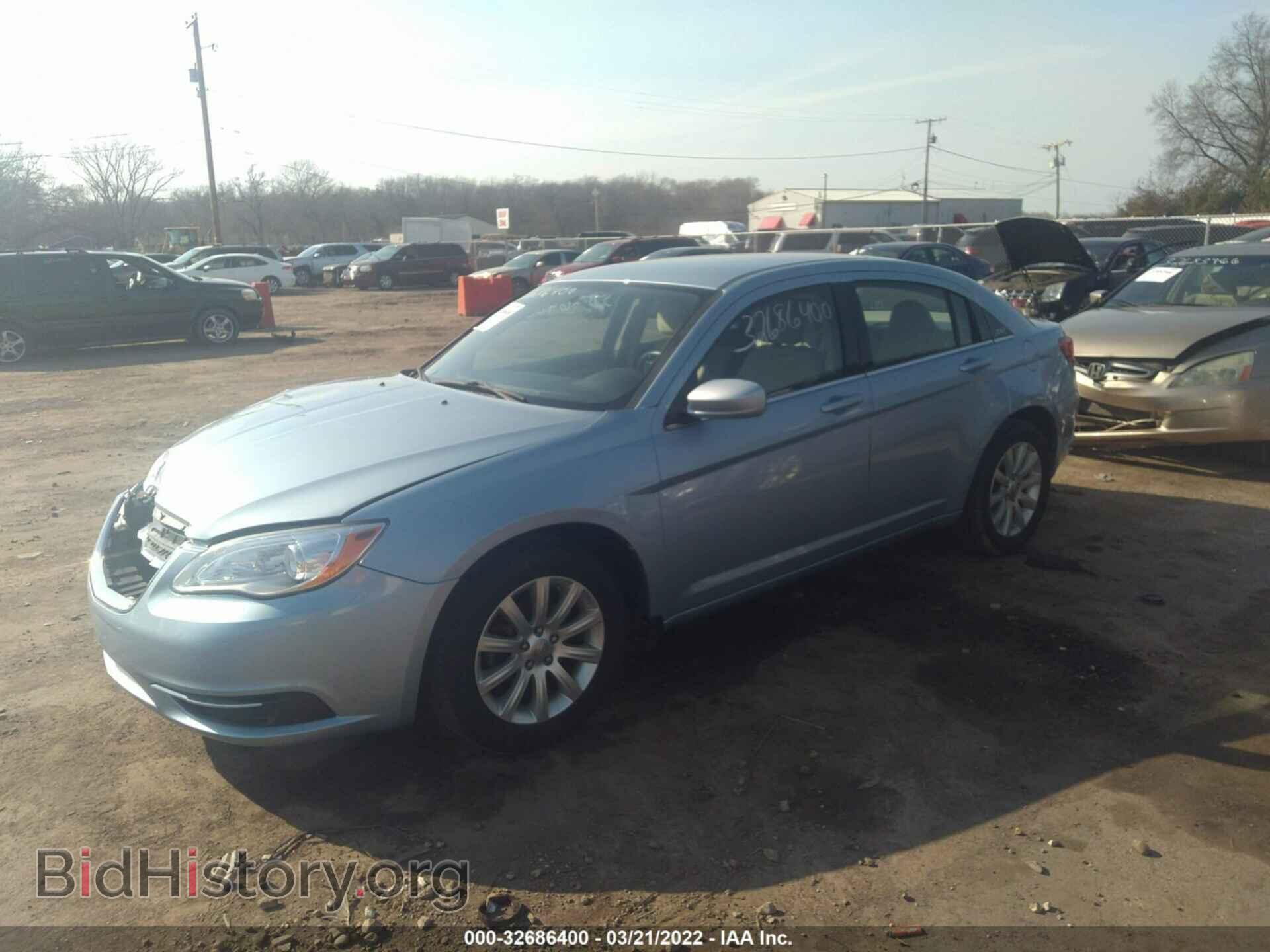 2013 CHRYSLER 200 - VIN: 1C3CCBBB7DN538996 - Фото 2