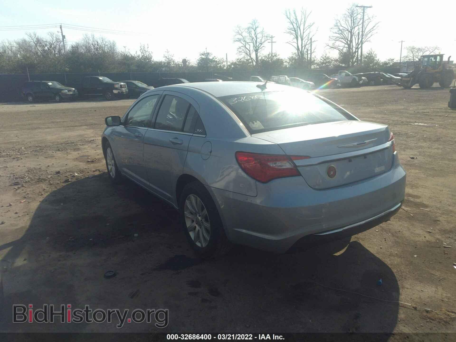 2013 CHRYSLER 200 - VIN: 1C3CCBBB7DN538996 - Фото 3